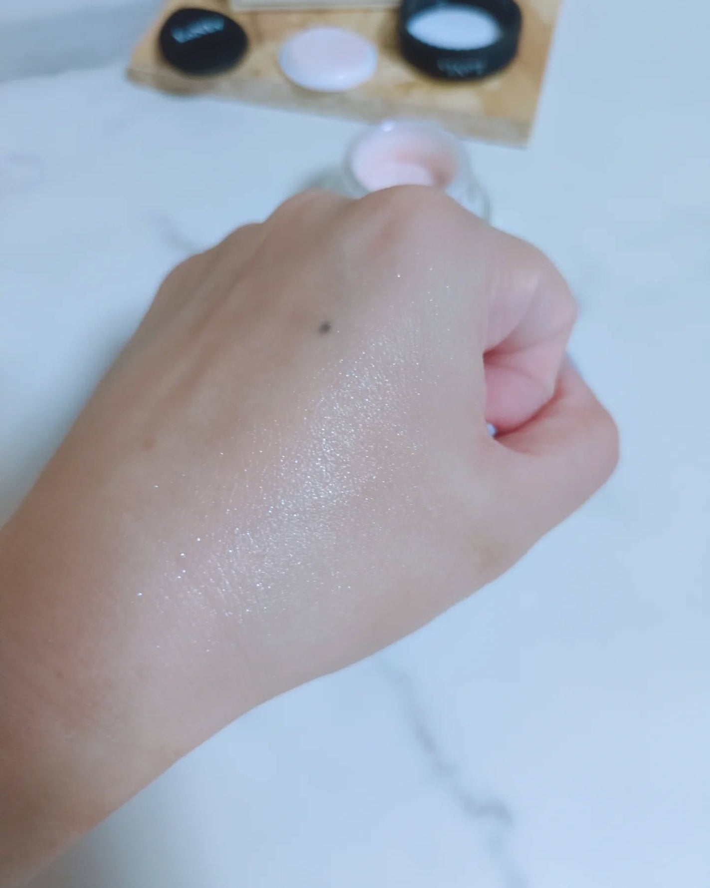 LoNLy  シンティランテハイライトセラム /LoNLy /リキッドハイライトを使ったクチコミ(5枚目)