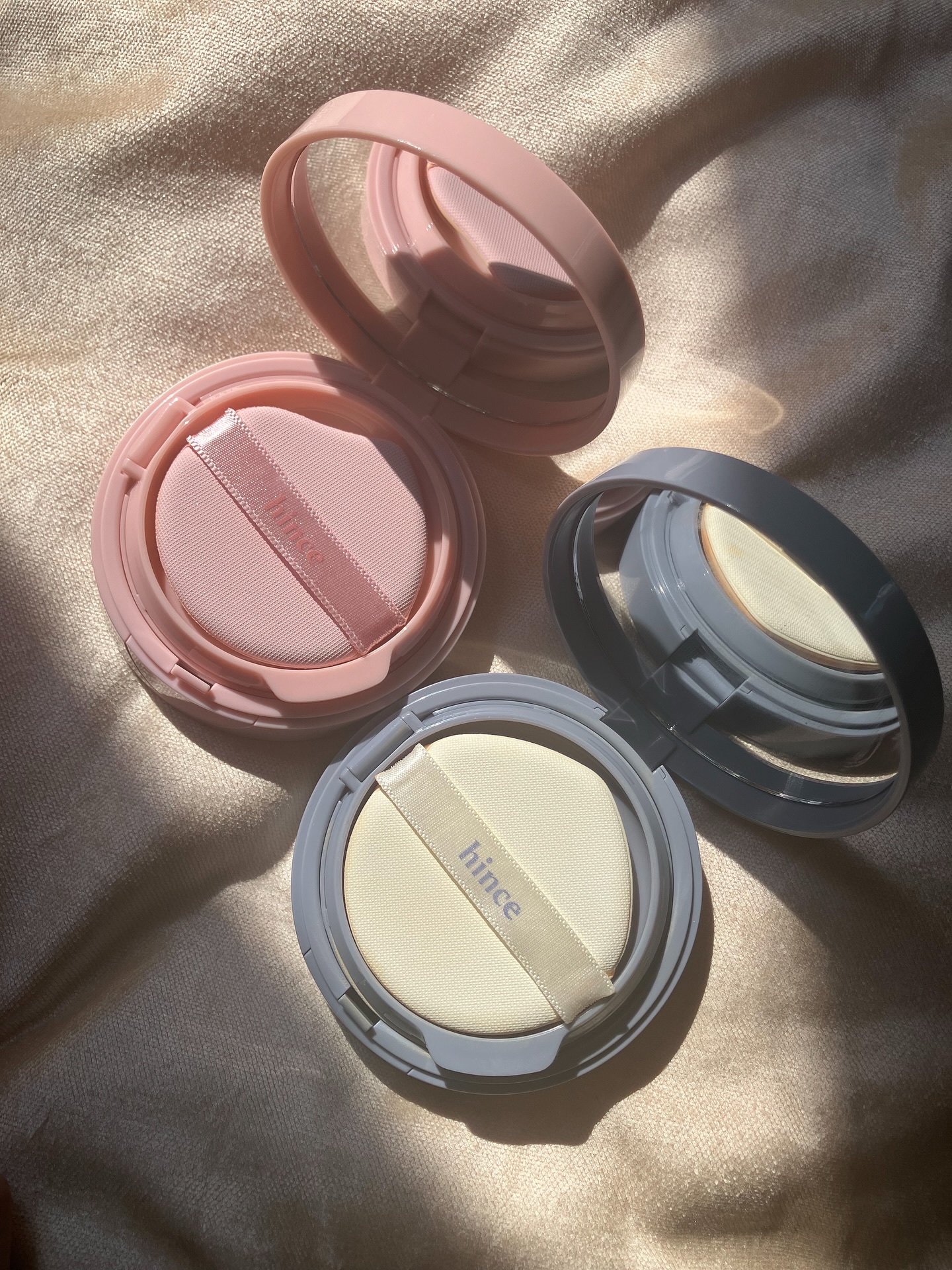 セカンドスキンメッシュマットクッション 23 サンド/hince/クッションファンデーションを使ったクチコミ（2枚目）