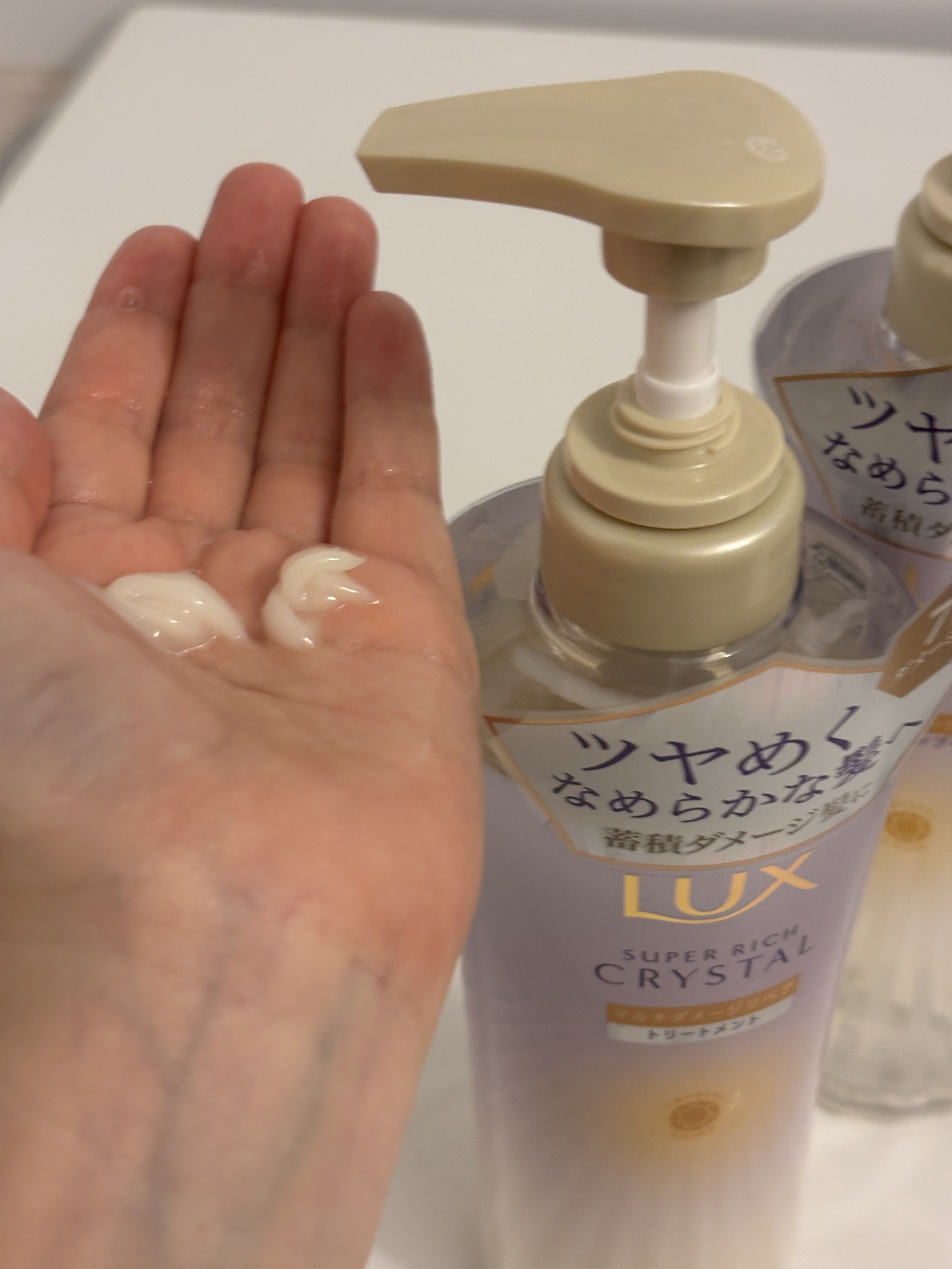 ラックス スーパーリッチクリスタル マルチダメージリペア ヘアオイル/LUX/ヘアオイルを使ったクチコミ（3枚目）