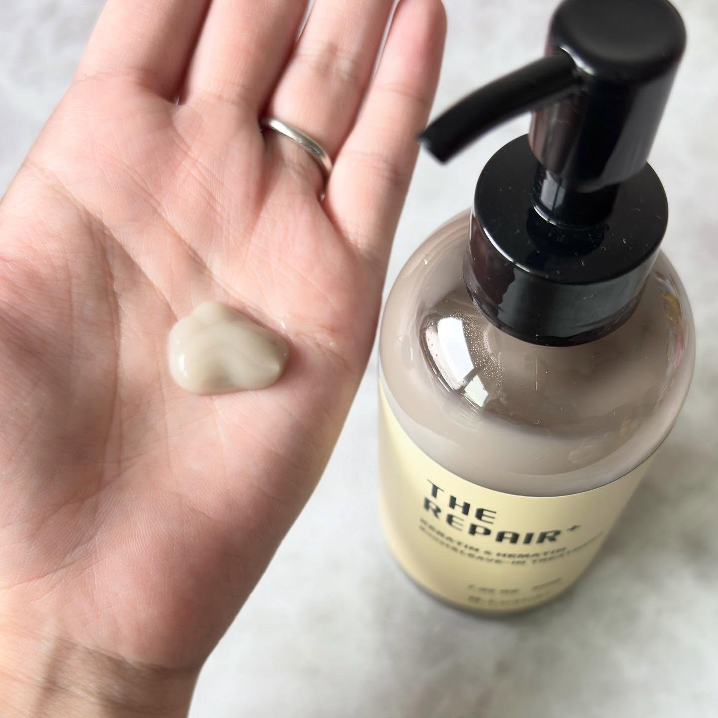 ザ・リペア K＆H集中ミルク美容液/ビーラグジュアリー/ヘアミルクを使ったクチコミ（2枚目）