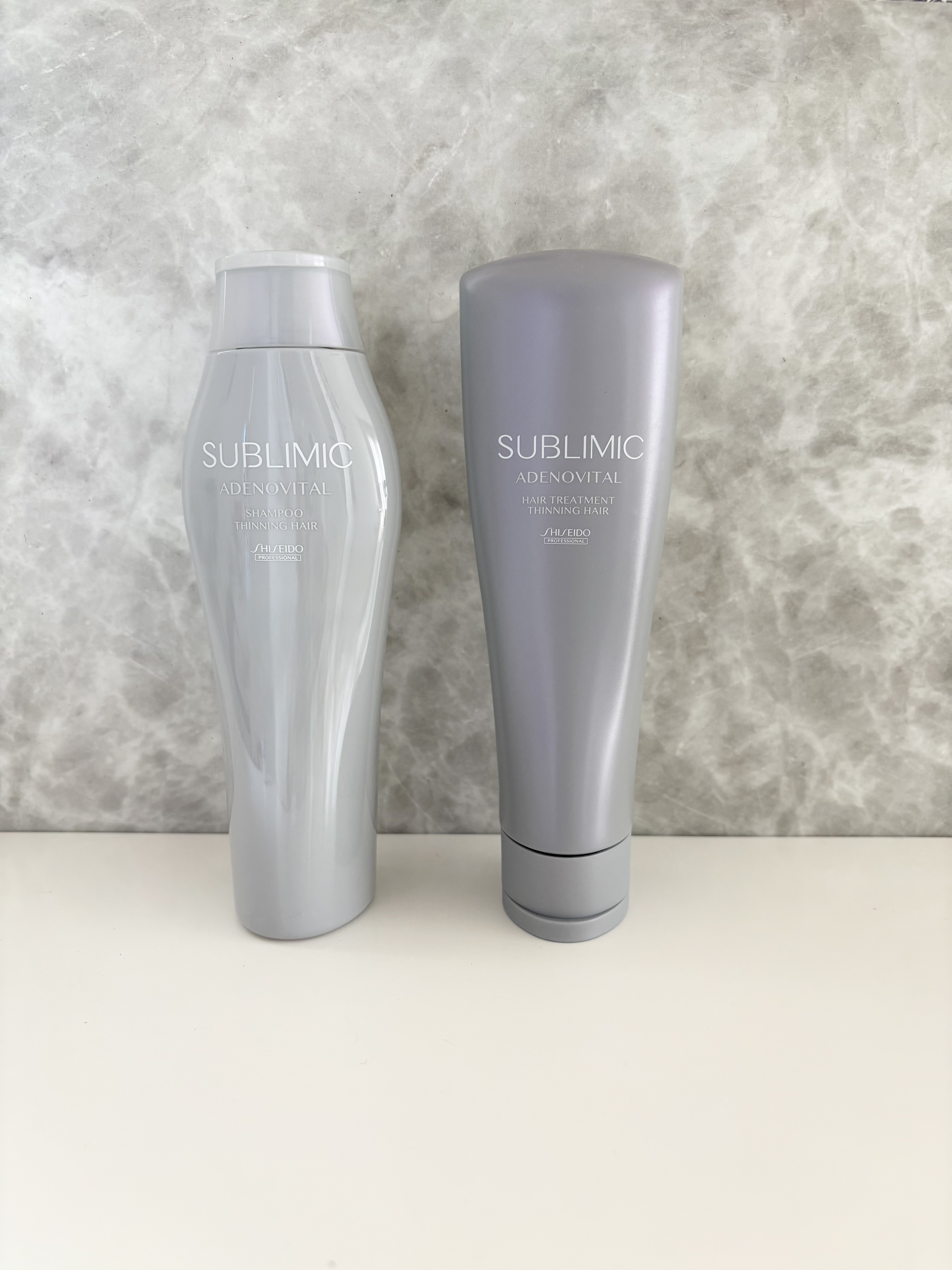 アデノバイタル　
シャンプー・トリートメント

頭皮と髪にやさしいマイルドな洗い心地で、ふんわり軽やかな仕上がりに✨
モコモコの泡が地肌まで届き、すっきり気持ちよく洗えます。