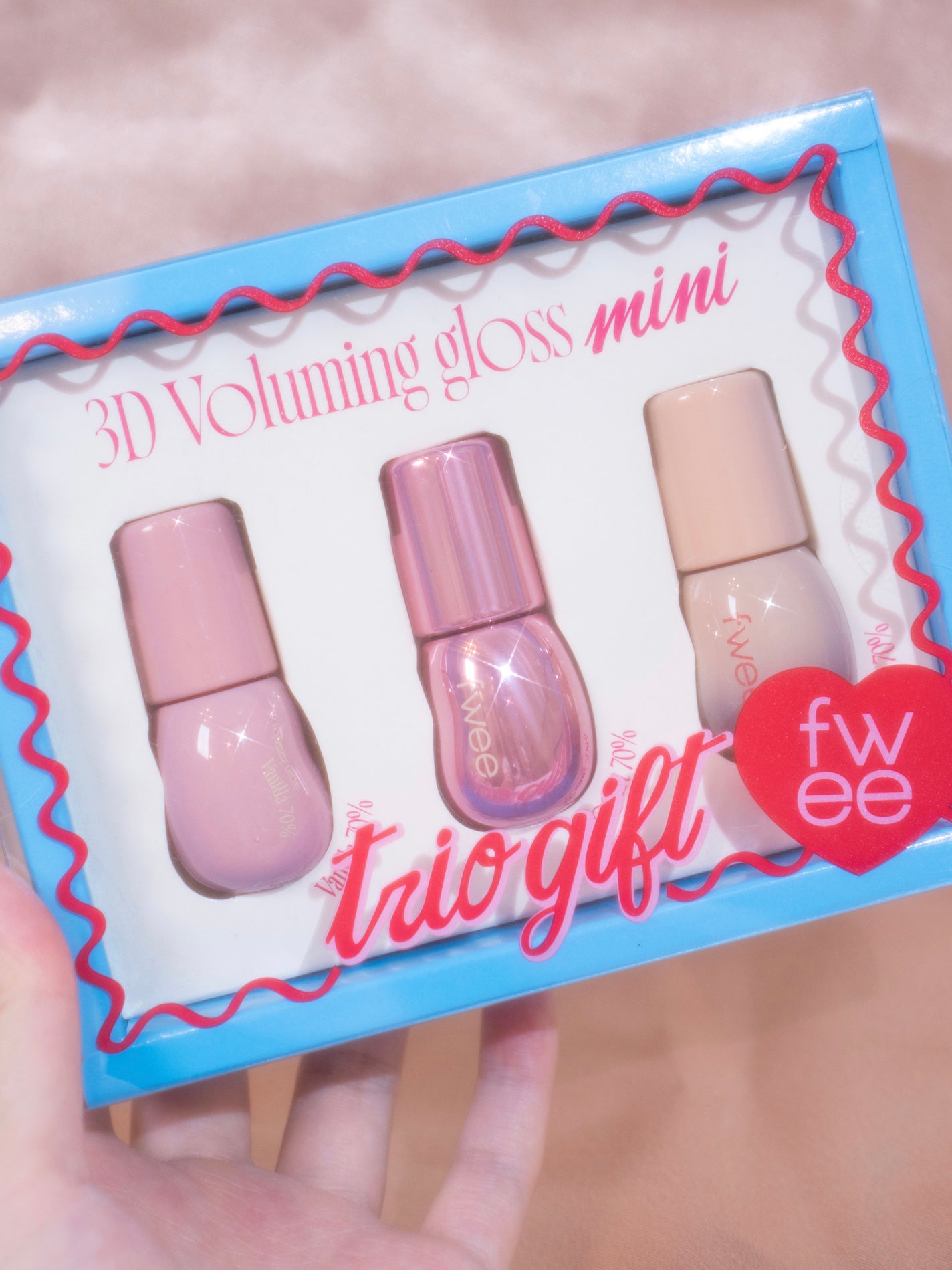 フィー 3Dボリューミンググロス/fwee/リップグロスを使ったクチコミ(3枚目)