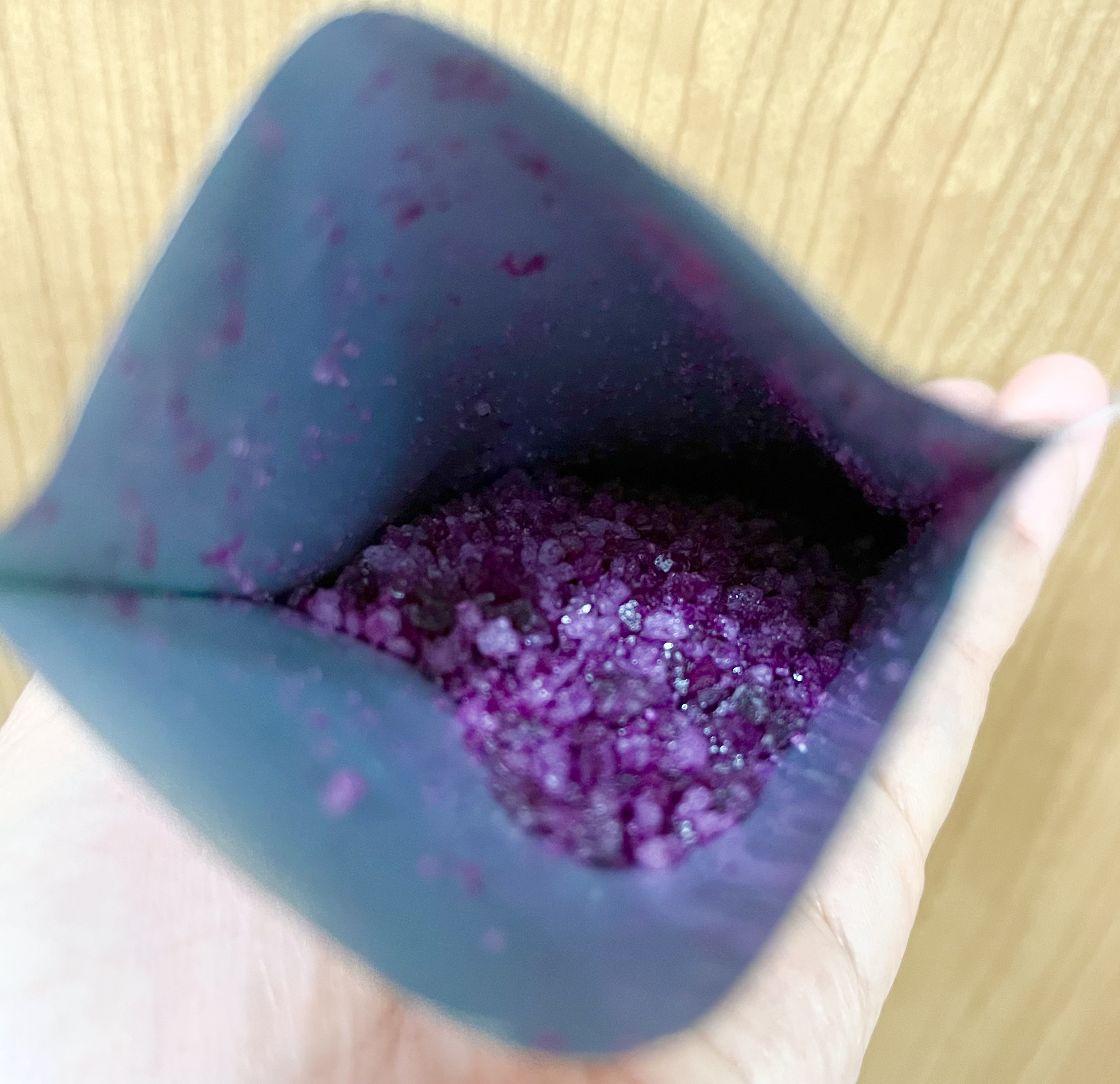 バスソルト ハッピーフォーミー ロータス＆ジャスミンの香り/クナイプ/無機塩系入浴剤を使ったクチコミ（3枚目）