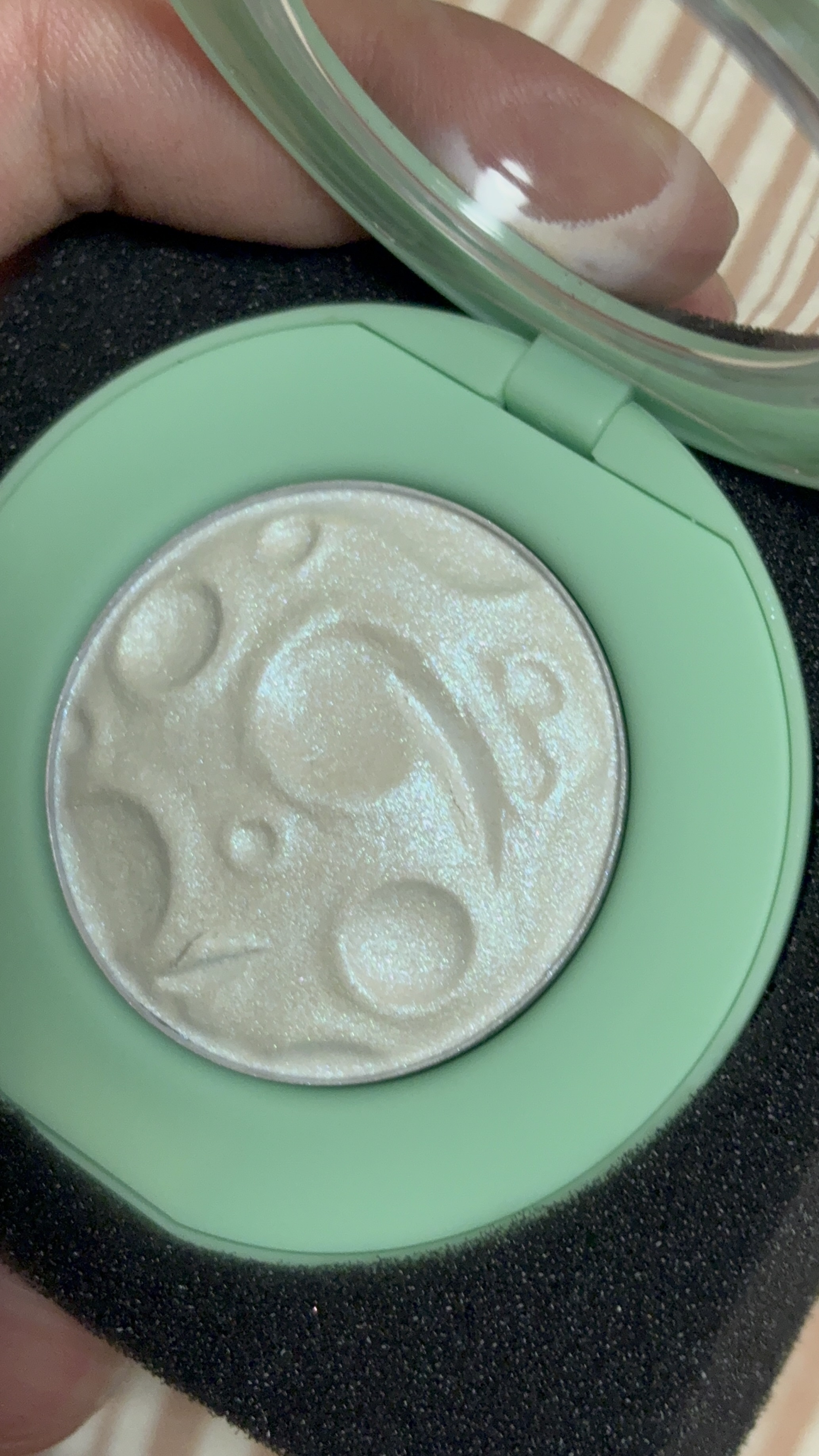 ルナグロウ ハイライター/SHEGLAM/パウダーハイライトを使ったクチコミ（2枚目）