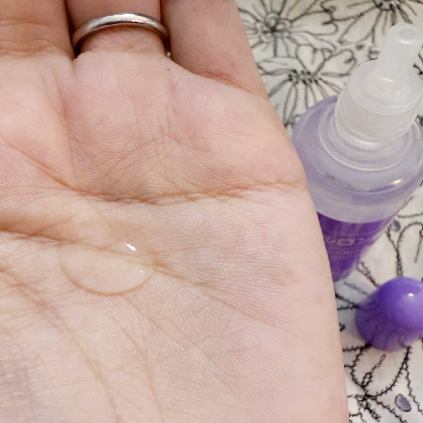 ヒアルロン酸原液/太陽のアロエ社/美容液を使ったクチコミ（2枚目）