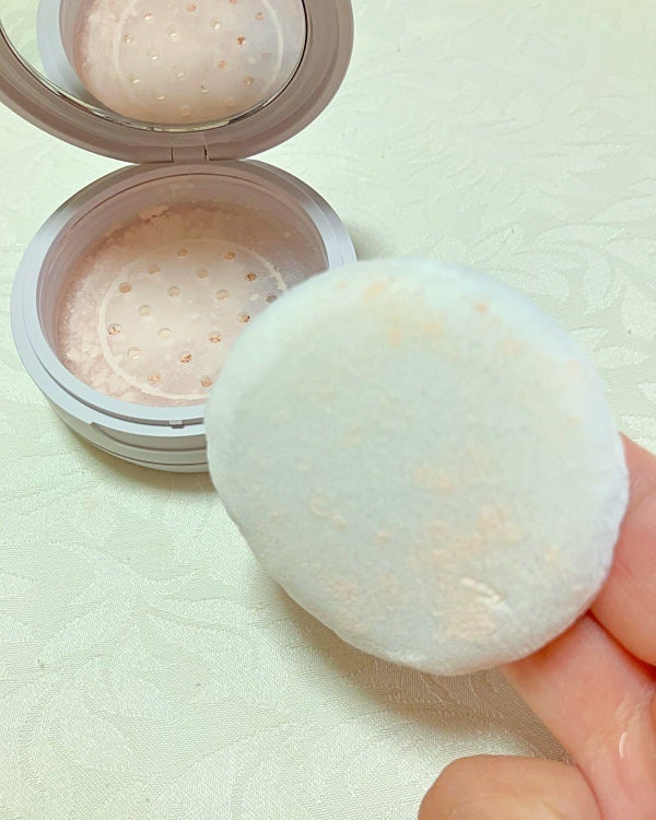 フェースパウダーUV /LEVA/ルースパウダーを使ったクチコミ(7枚目)