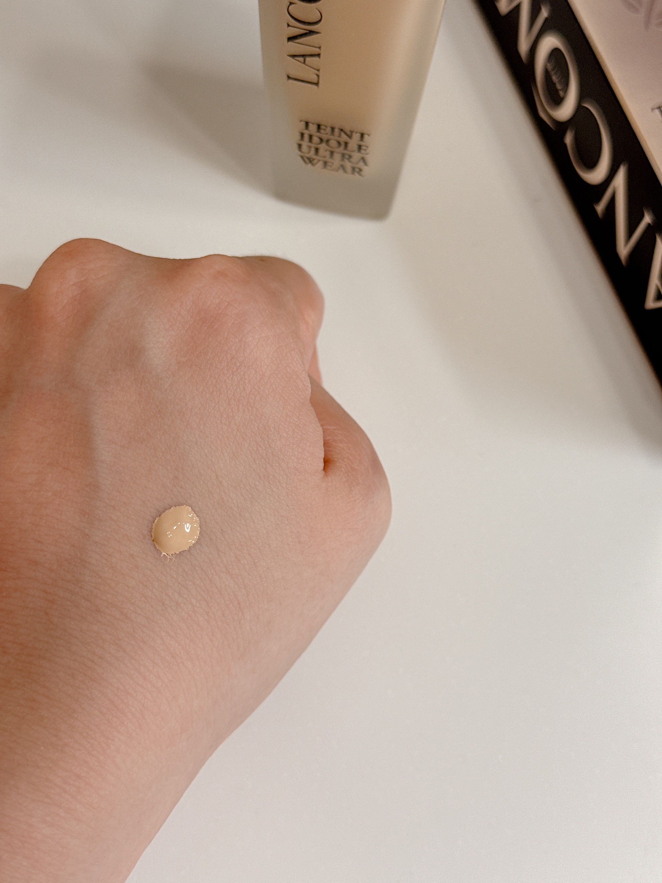 タンイドル ウルトラ ウェア リキッド N BO-02（標準色）/LANCOME/リキッドファンデーションを使ったクチコミ（2枚目）