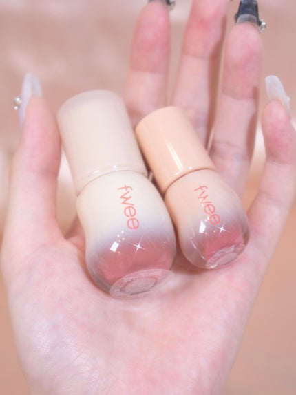 フィー 3Dボリューミンググロス/fwee/リップグロスを使ったクチコミ(5枚目)