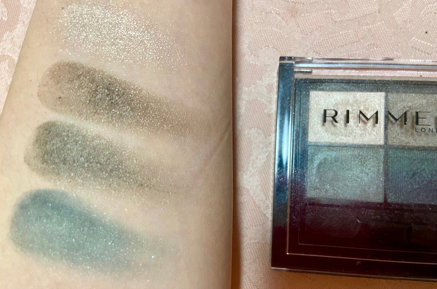 ワンダー エバー アイシャドウ/リンメル ロンドン/アイシャドウパレットを使ったクチコミ(2枚目)