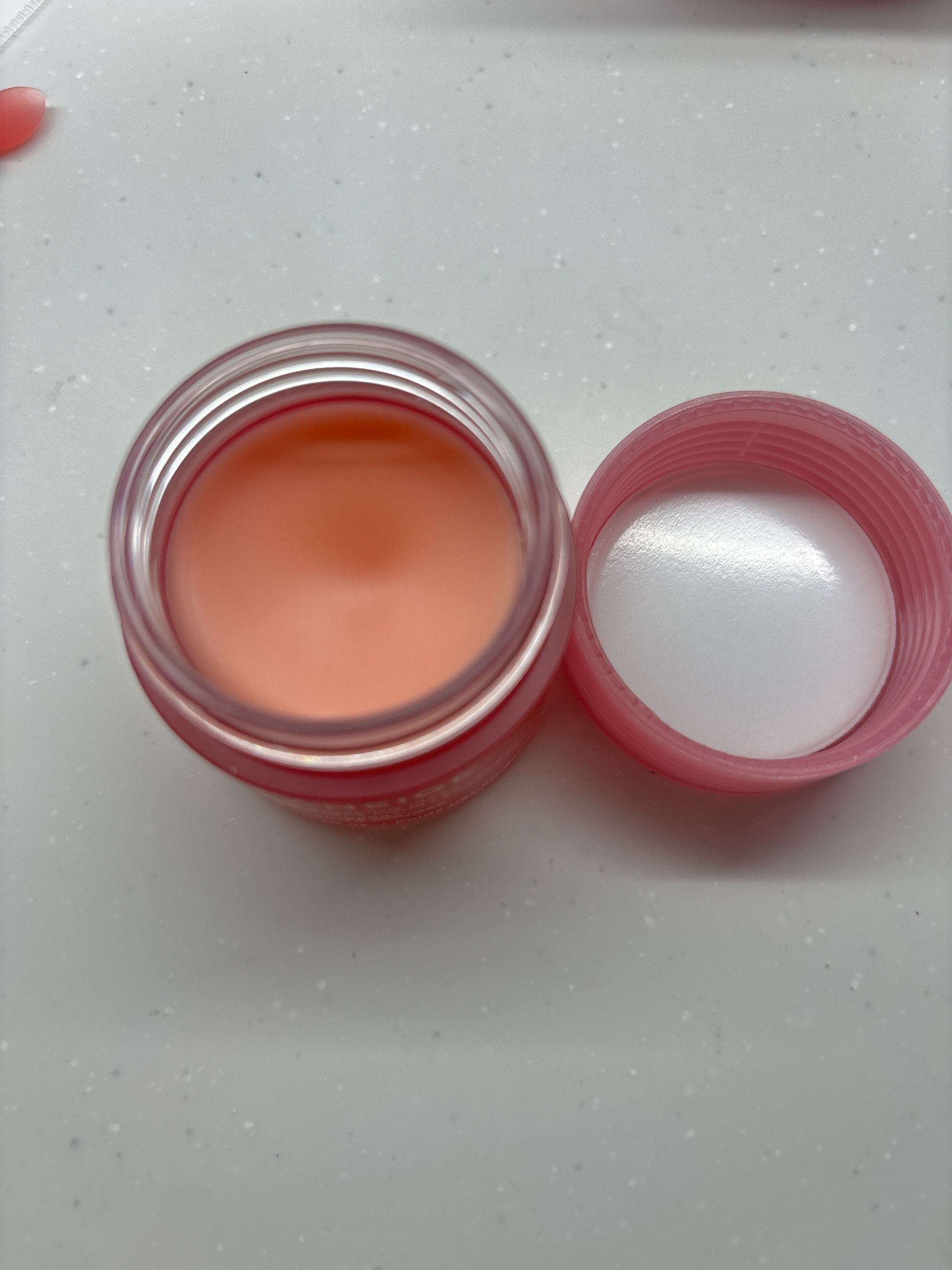 リップスリーピングマスク/LANEIGE/リップバームを使ったクチコミ（3枚目）