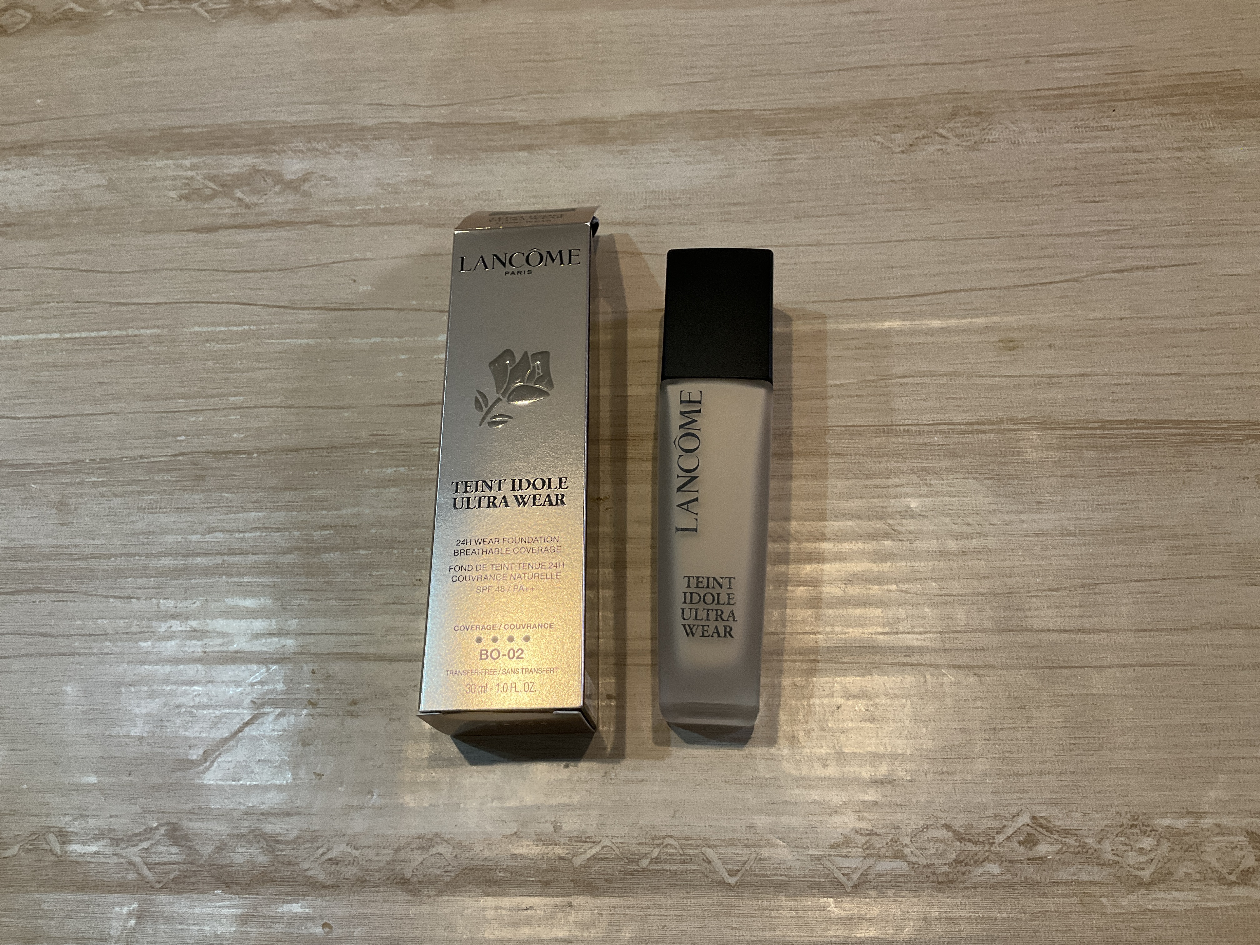 タンイドル ウルトラ ウェア リキッド N/LANCOME/リキッドファンデーションを使ったクチコミ（1枚目）