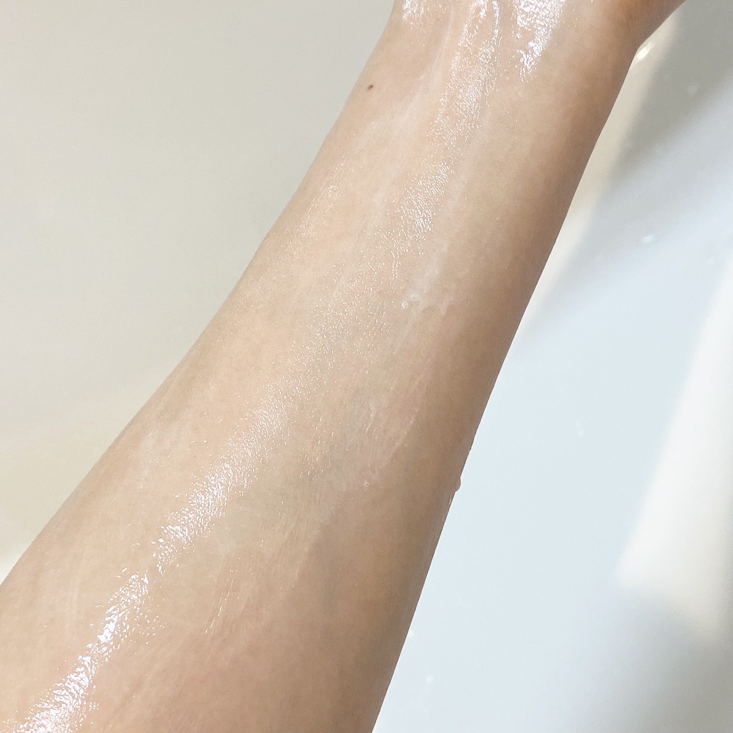 アーモンド モイスチャライジングシャワーオイル/L'OCCITANE/ボディソープを使ったクチコミ（3枚目）