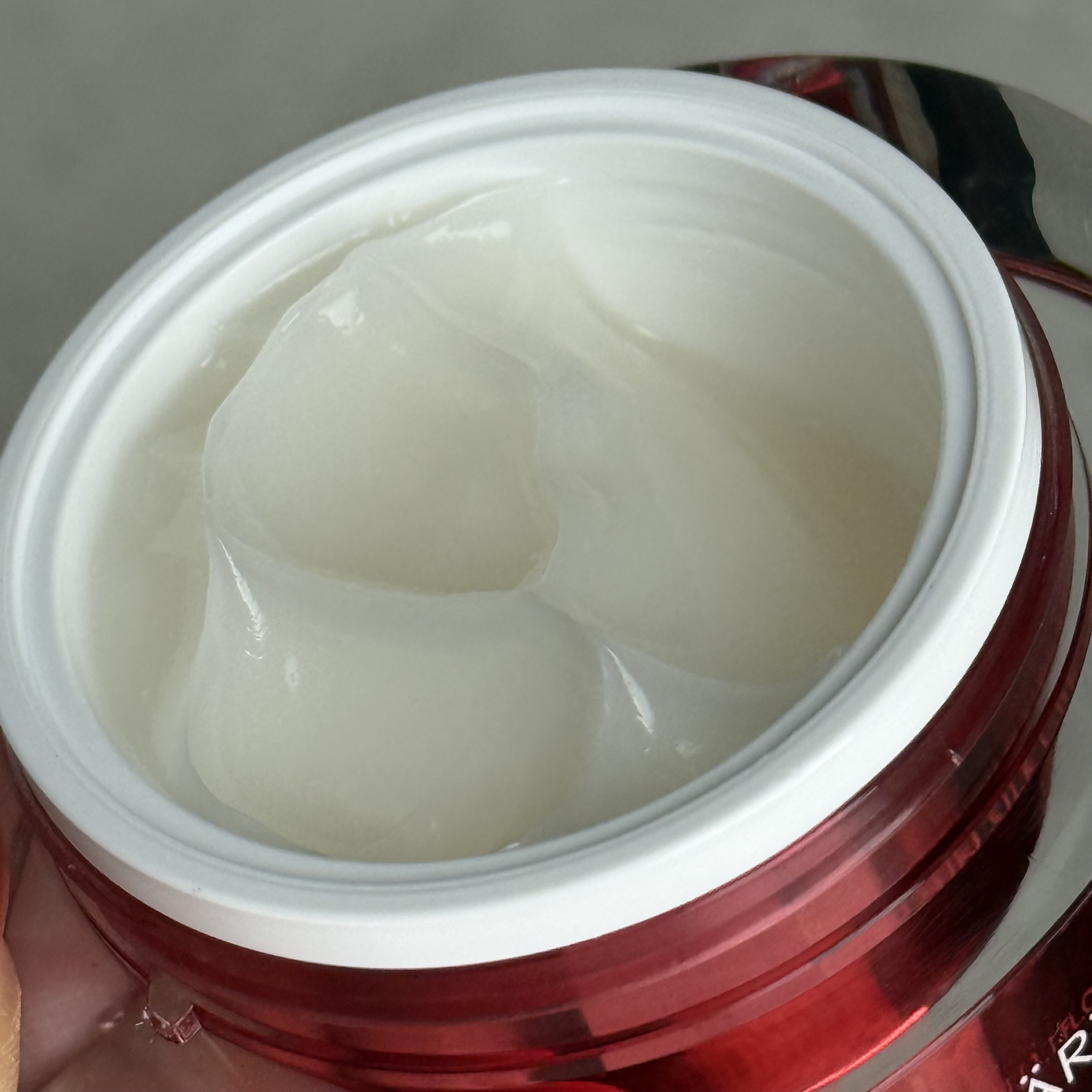 シルククリーム/エルツティン/美容液を使ったクチコミ（3枚目）