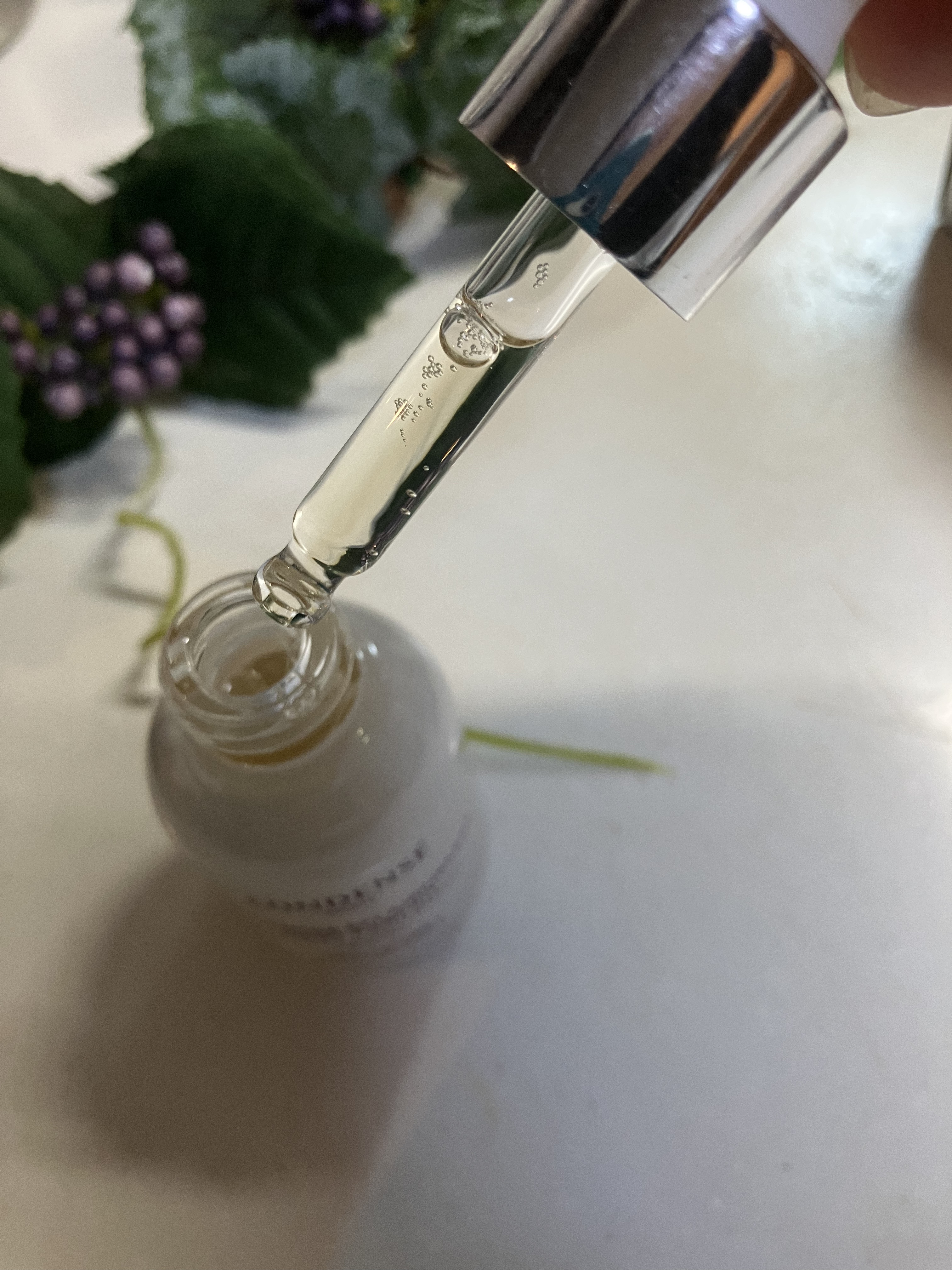 コンセントレ　エクラシサン　タン　パルフェ/コンデンセ　パリ/美容液を使ったクチコミ（2枚目）