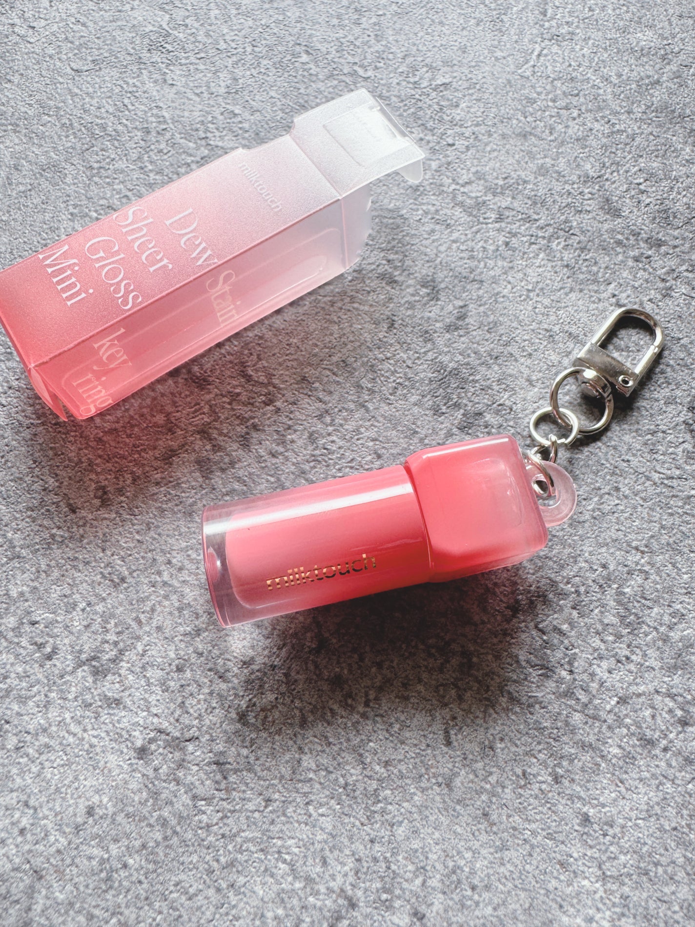 デューステインシアーリップグロス/Milk Touch/リップグロスを使ったクチコミ(1枚目)