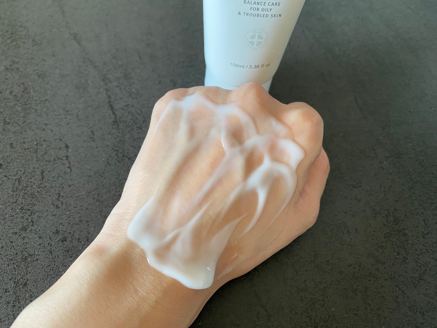 ピンプローブモイスチャーライザー/ZEROID/フェイスクリームを使ったクチコミ(4枚目)