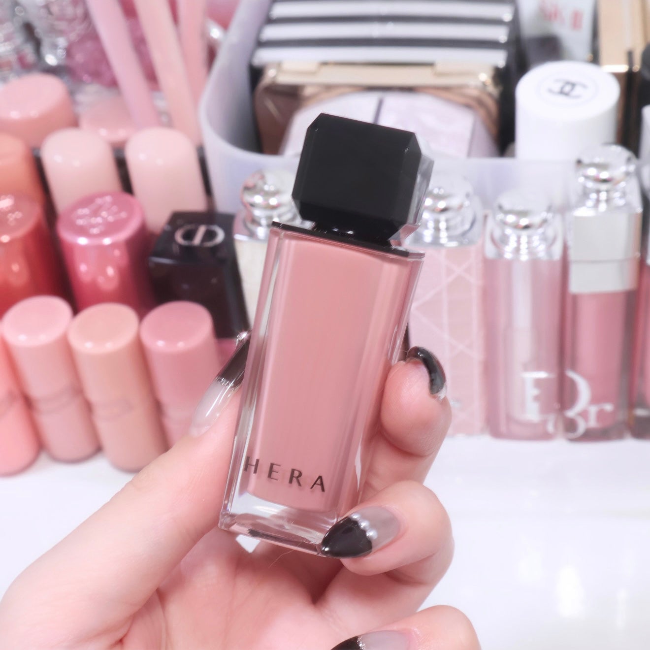 センシュアルヌードグロス/HERA/リップグロスを使ったクチコミ(2枚目)