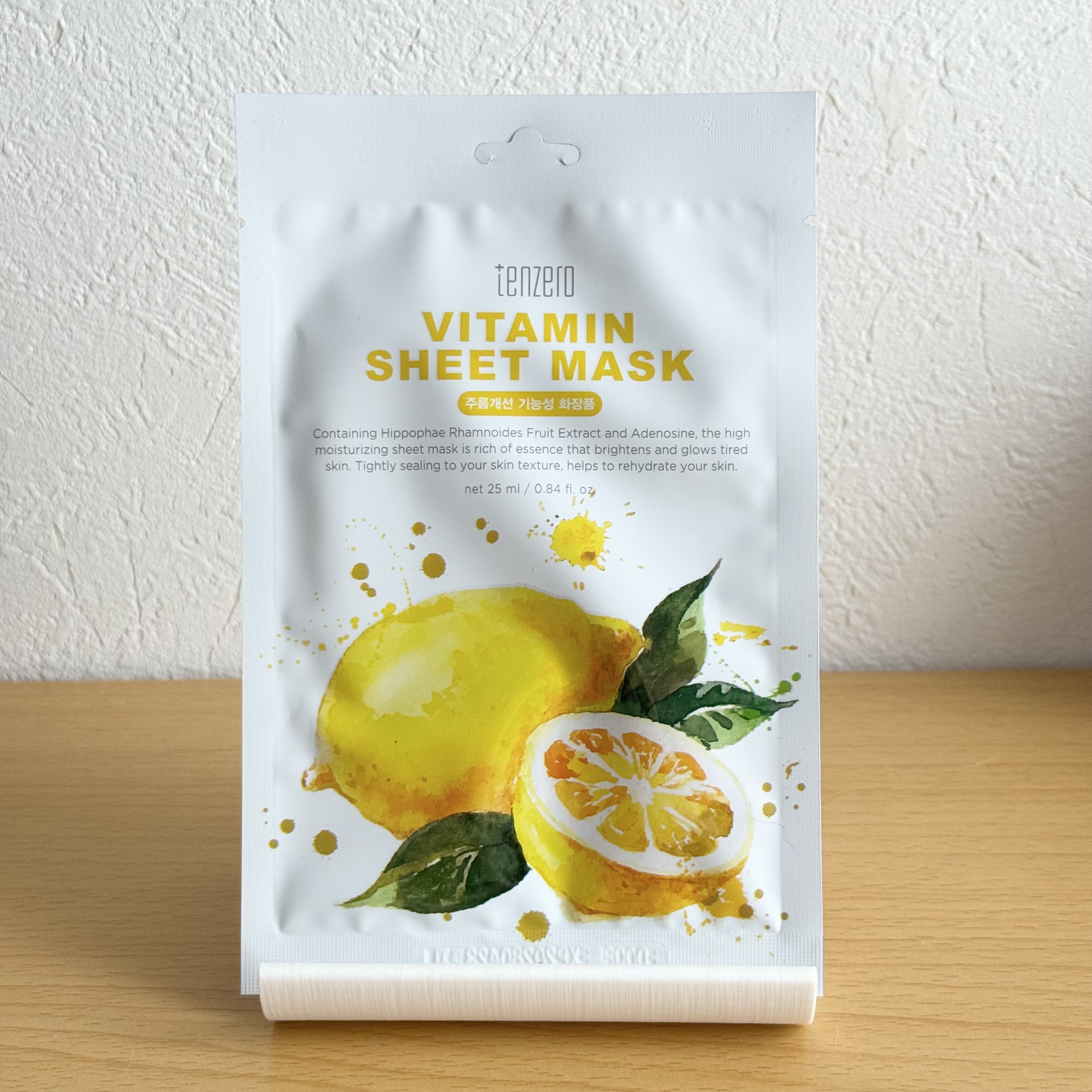 ┈┈┈┈┈┈┈┈┈┈

tenzero

VITAMIN SHEET MASK

┈┈┈┈┈┈┈┈┈┈

美容液ひたひたなのに袋から出す時も貼る時も液だれがなかった◎

シートをはがした後の肌はベタつき感のないしっとりとした仕上がりで、季節