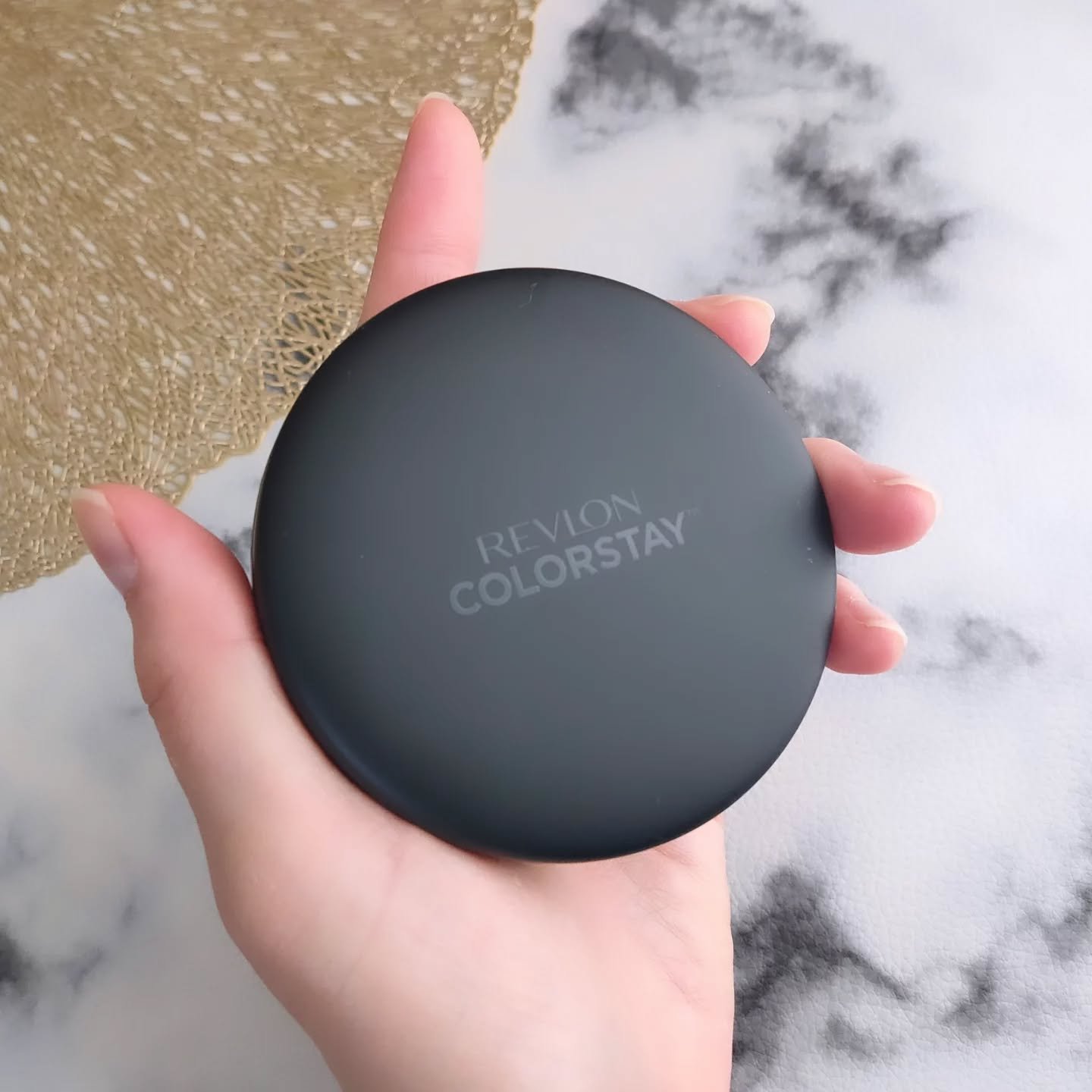 レブロン カラーステイ ロングウェア UV プレスト パウダー/REVLON/プレストパウダーを使ったクチコミ（3枚目）