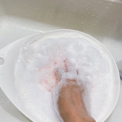 ニベア クリームケアボディウォッシュ W濃厚保湿 ヨーロピアンホワイトソープの香り/ニベア/ボディソープを使ったクチコミ(4枚目)