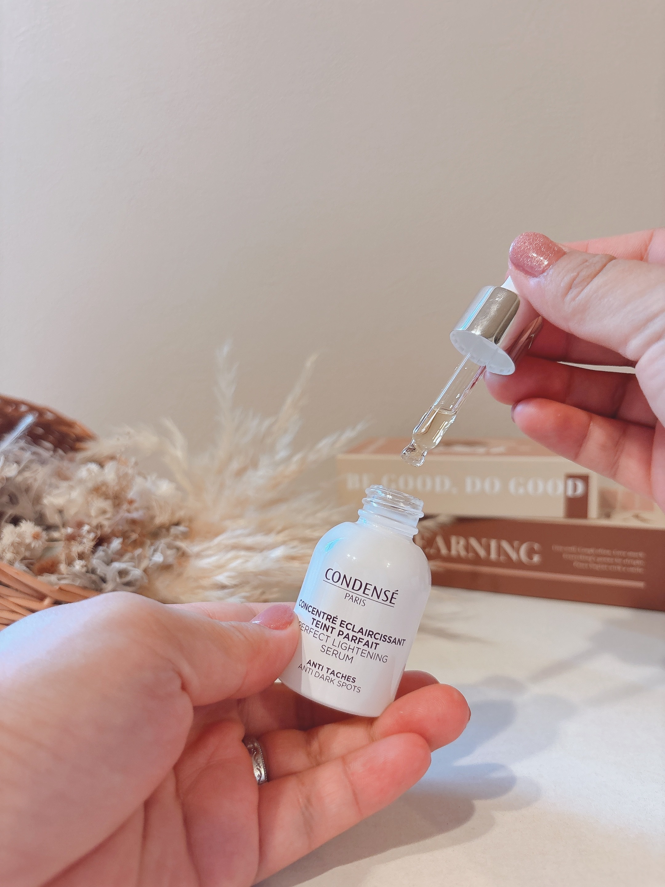 コンソントレ エクラシサン タン パルフェ/コンダンセ パリ/美容液を使ったクチコミ（2枚目）
