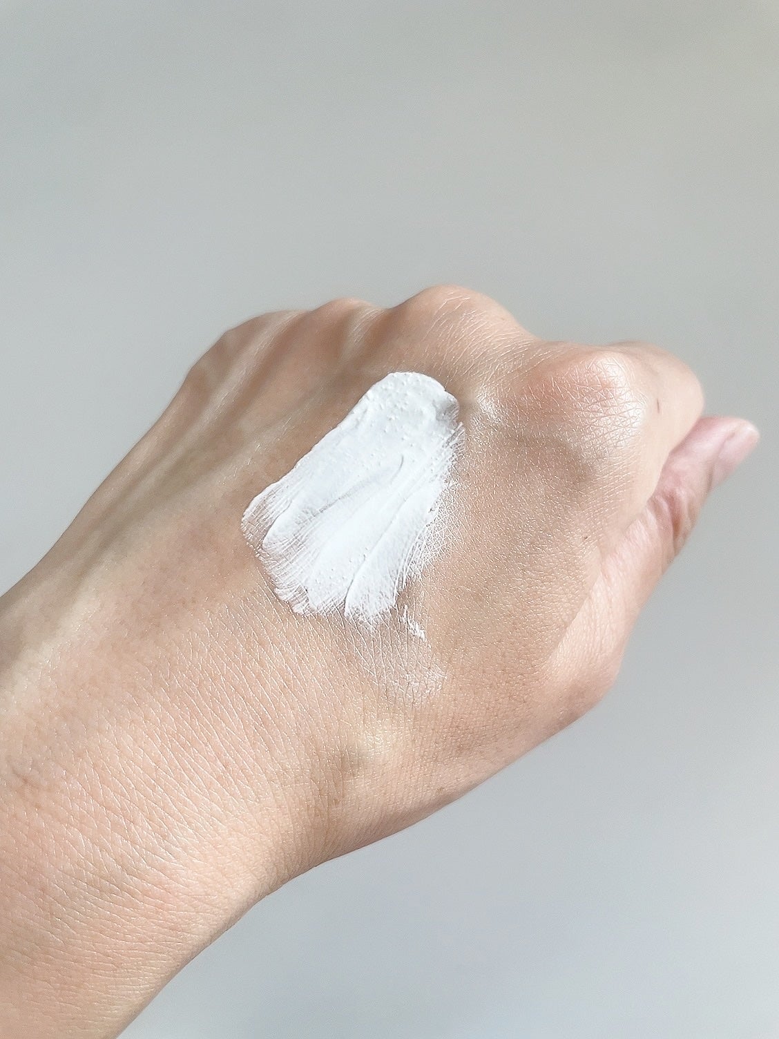 ホワイトニングドレストーンアップクリーム/COSNORI/化粧下地を使ったクチコミ(5枚目)