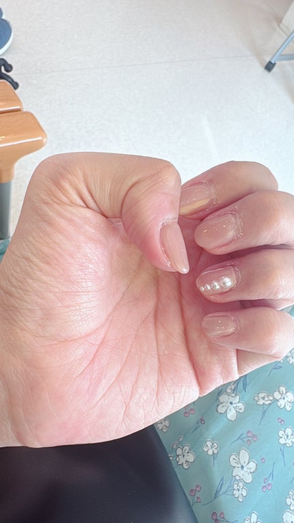 mia🌼 on LIPS 「パールネイル🫧シンプルで可愛い🙌🏻#ネイル #オフィスネイル ..」(1枚目)