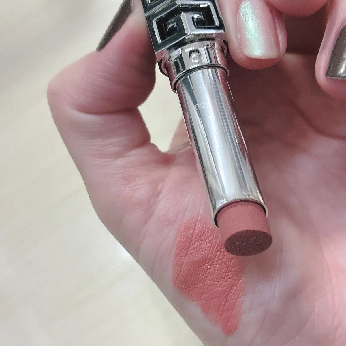 ルージュ・ジバンシイ・ベルベット・マット/GIVENCHY/口紅を使ったクチコミ（1枚目）