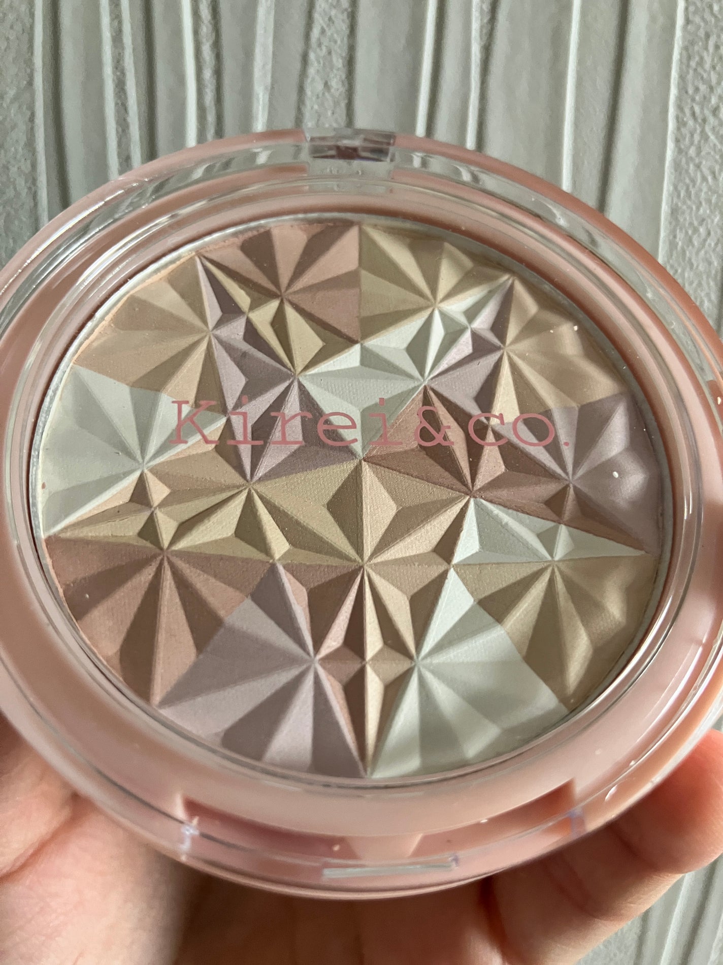 トーンアップフェイスパウダー/Kirei&co./プレストパウダーを使ったクチコミ(1枚目)