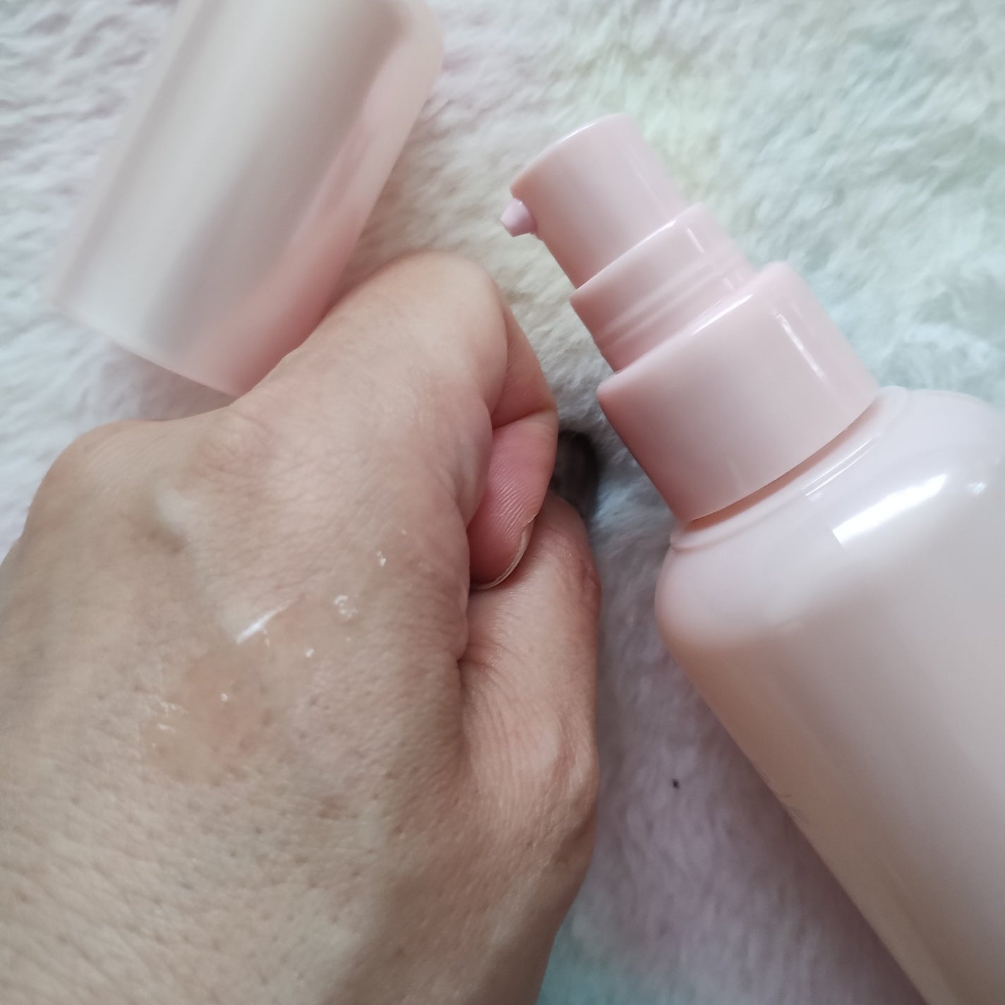 レディース毛乳源 薬用育毛エッセンス<ボリュームケア> N/レディース毛乳源/頭皮ローションを使ったクチコミ(2枚目)