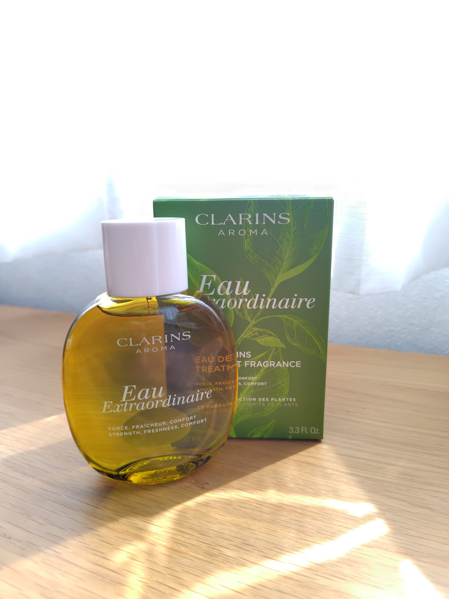 プラント フェイス オイル デハイドレイテッド スキン/CLARINS/フェイスオイルを使ったクチコミ（3枚目）