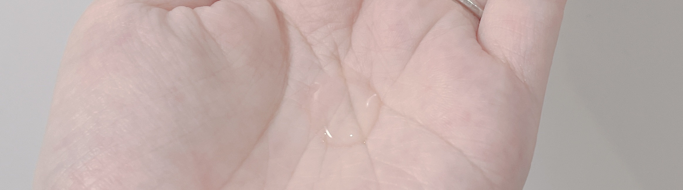 イクモアナノグロウリッチプレミアム/iqumore/頭皮ローションを使ったクチコミ（3枚目）