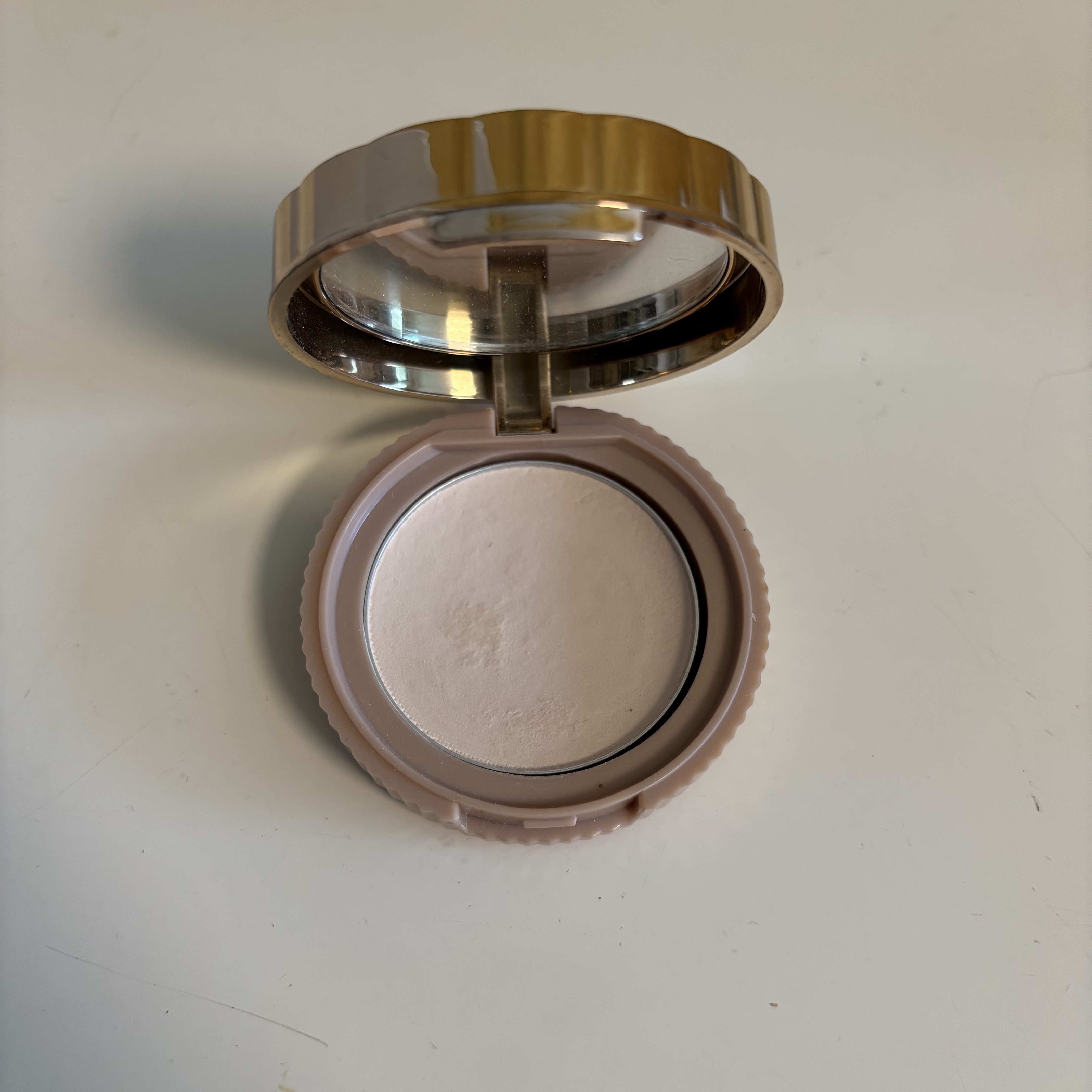 シークレットビューティーパウダー/キャンメイク/プレストパウダーを使ったクチコミ（1枚目）