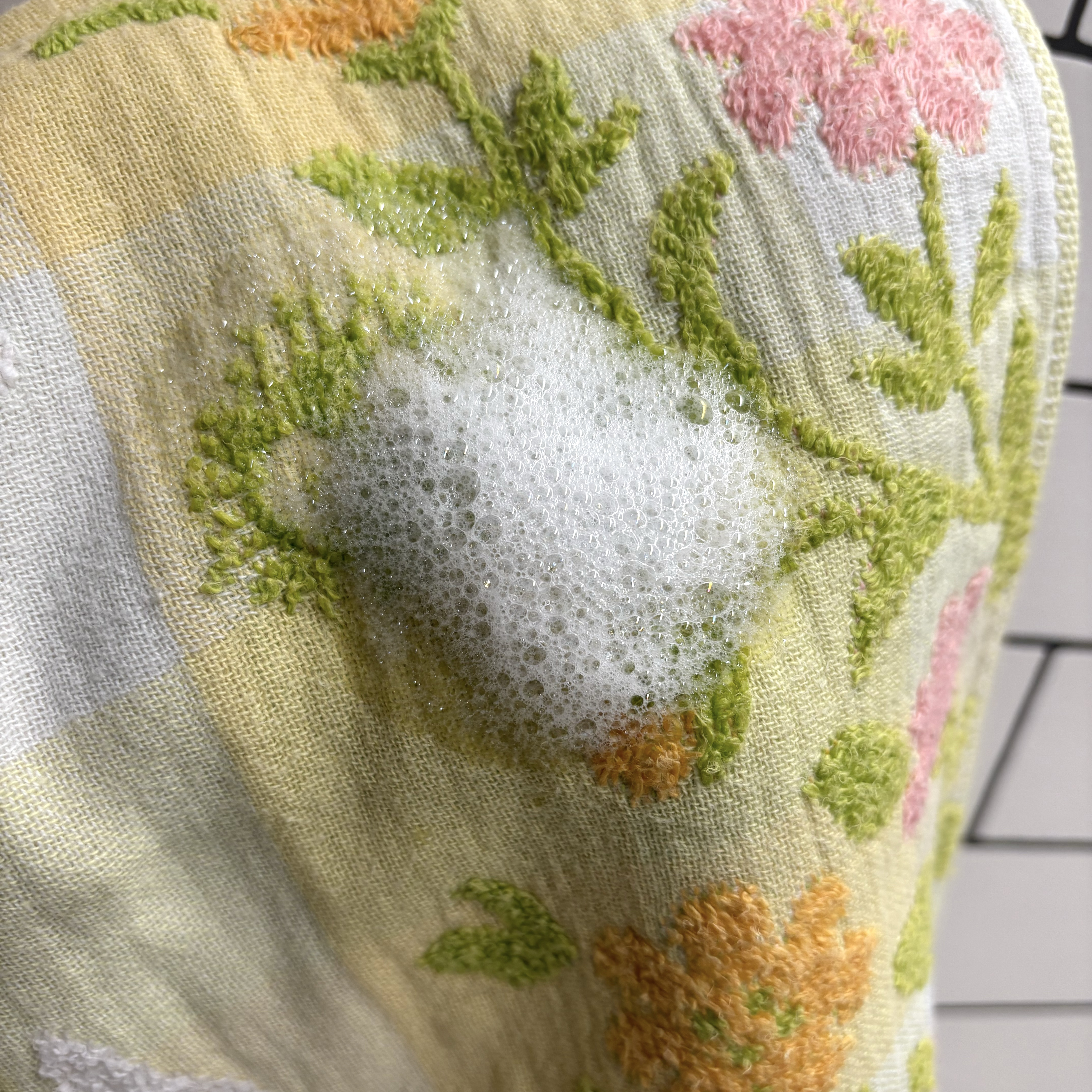 衣類のラク洗い泡スプレー/arau.baby （アラウ ベビー）/洗濯洗剤を使ったクチコミ（2枚目）