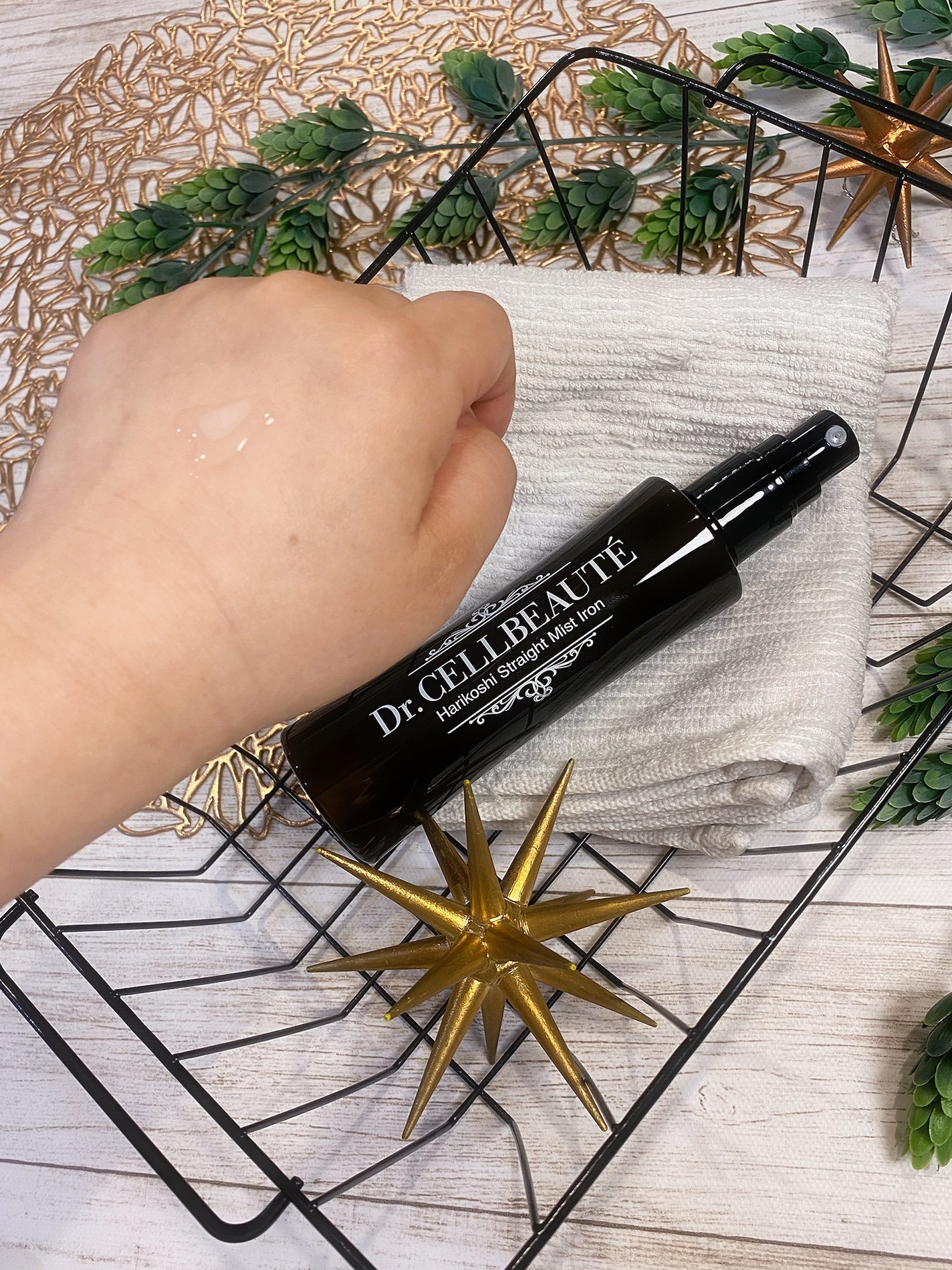 ハリコシミストストレートミストアイロン/プレム/ヘアミストを使ったクチコミ(3枚目)