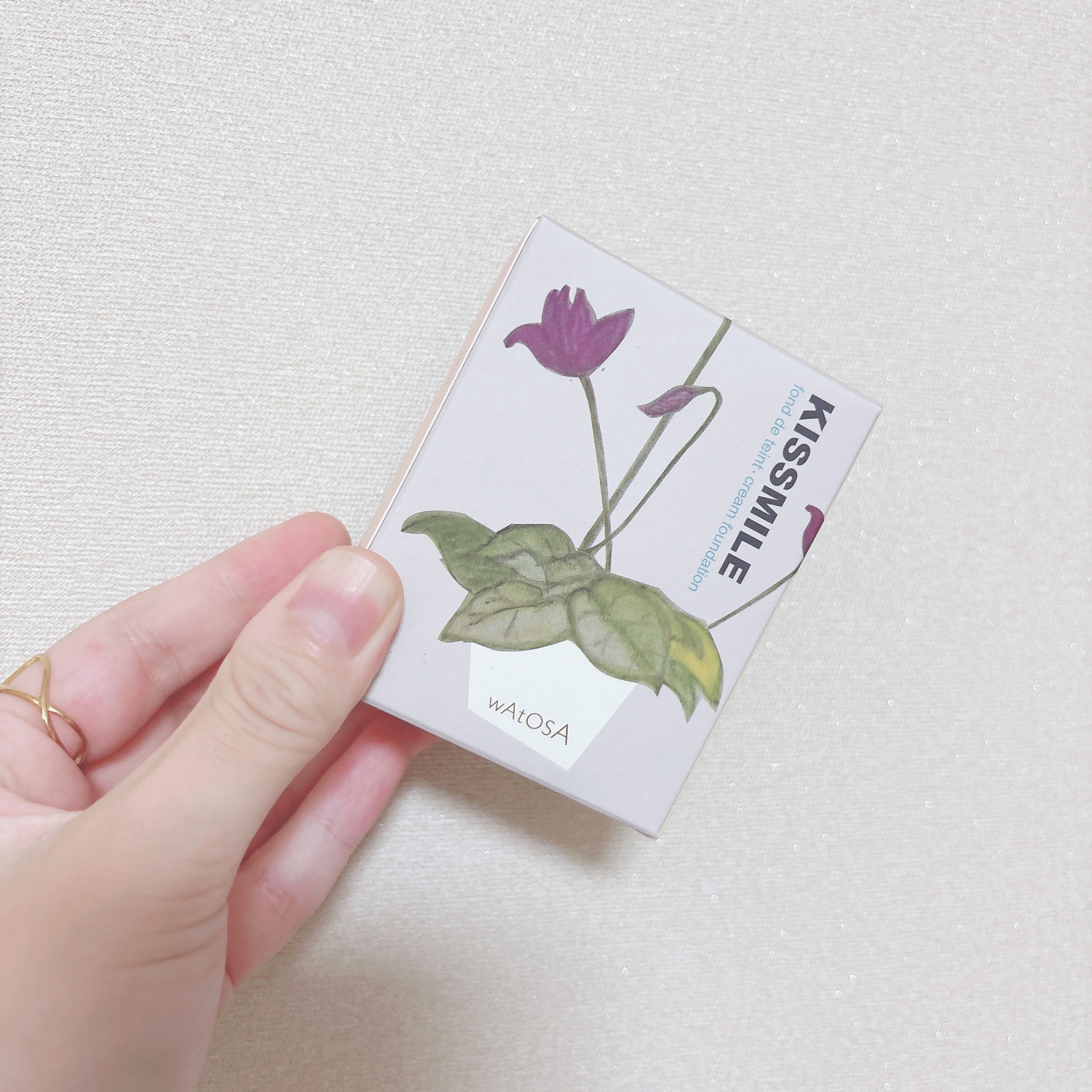 キスミレ ファンデーション クリーム/ワトゥサ/クリーム・エマルジョンファンデーションを使ったクチコミ（1枚目）