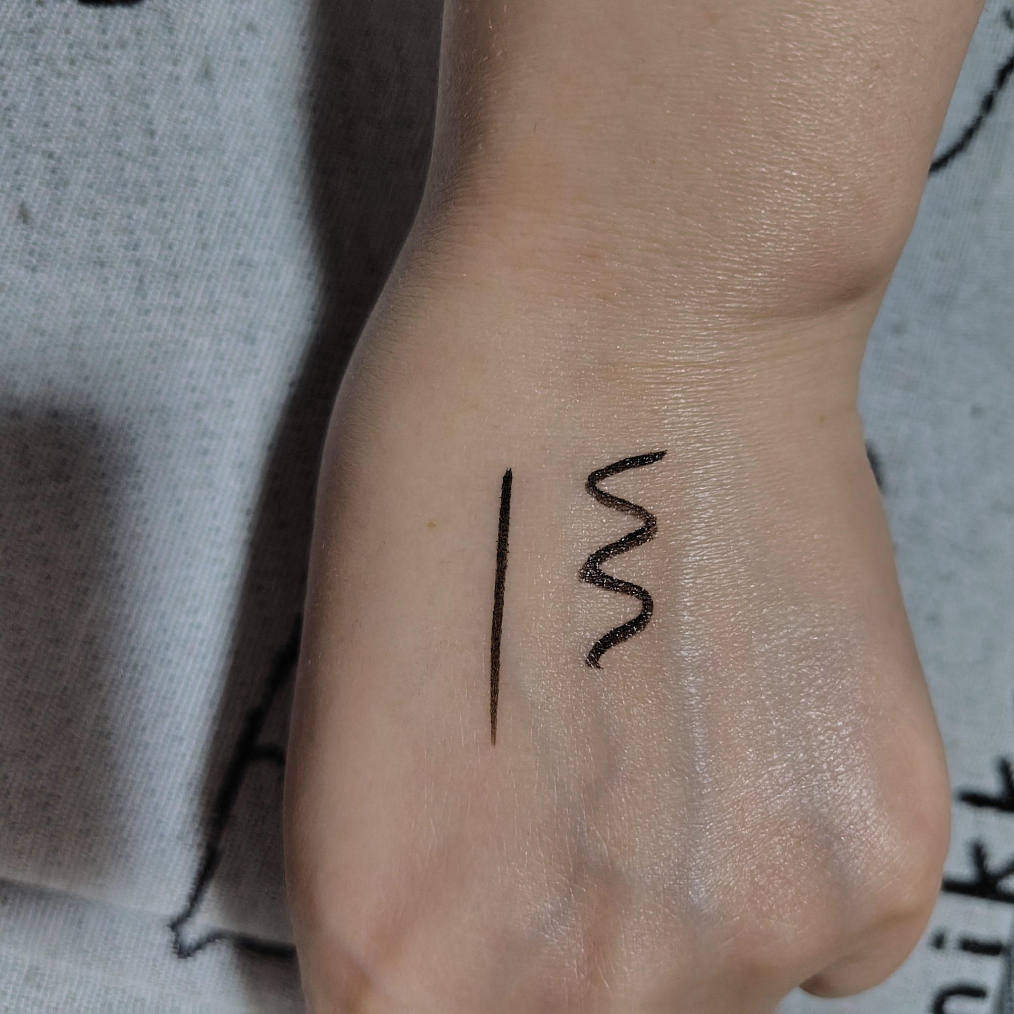 スリムリキッドアイライナー/キャンメイク/リキッドアイライナーを使ったクチコミ（3枚目）