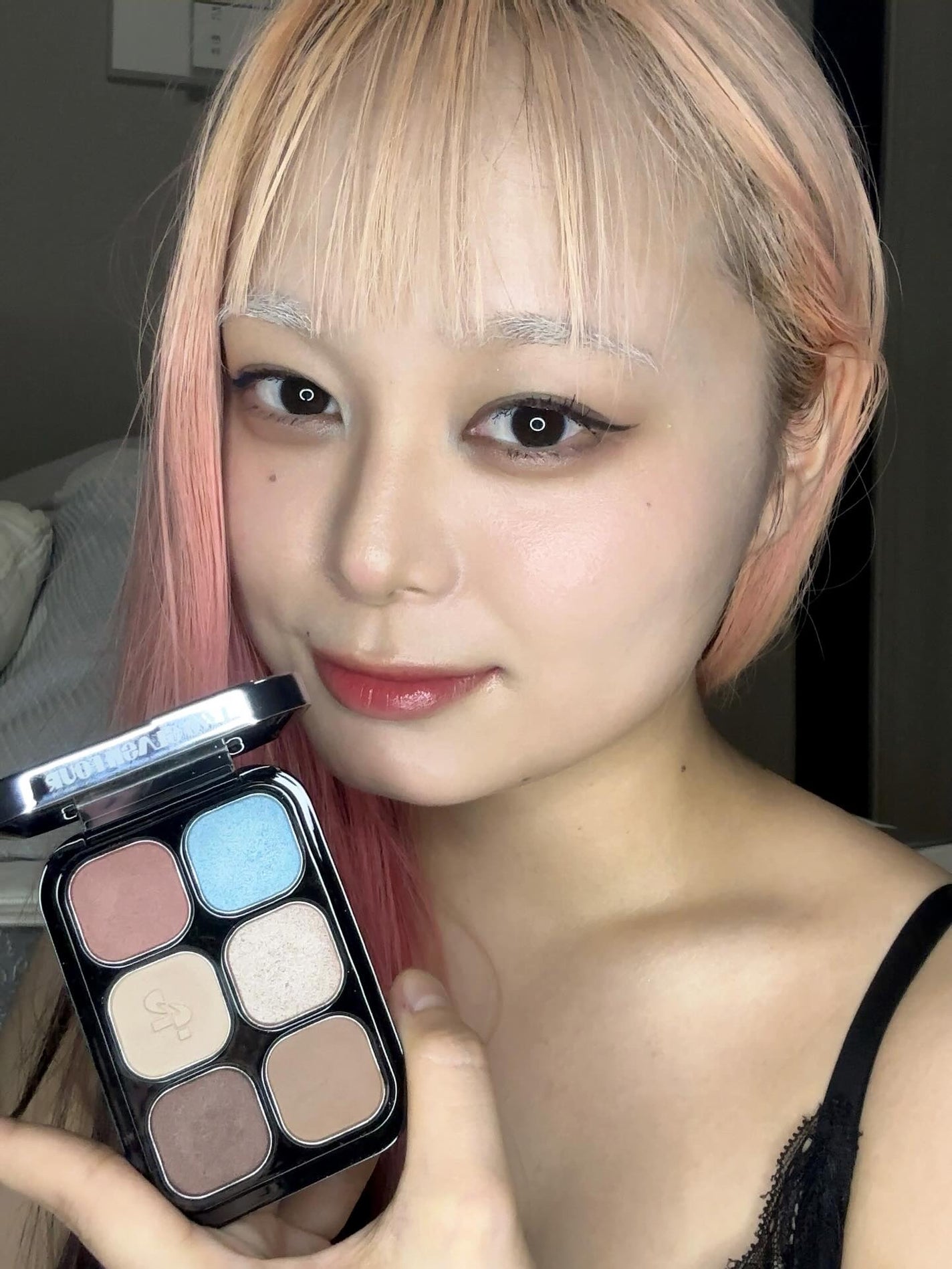 オッドバランスアイパレット/TWO SLASH FOUR/アイシャドウパレットを使ったクチコミ(8枚目)