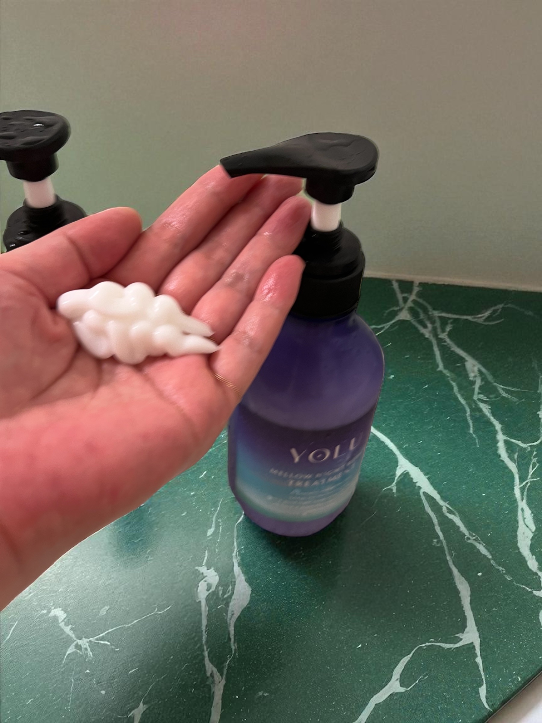 ヨル　メロウナイトリペアシャンプー/トリートメント/YOLU/市販シャンプーを使ったクチコミ（3枚目）