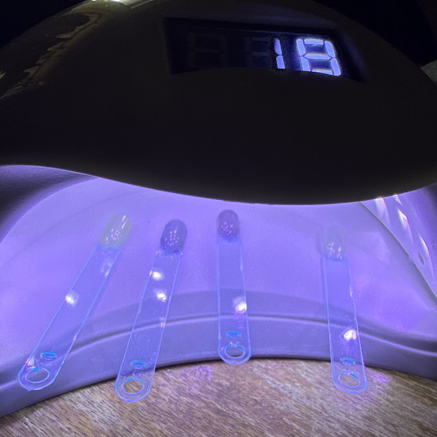 ジェルネイル(ライト対応)/セリア/ジェルネイルを使ったクチコミ(4枚目)