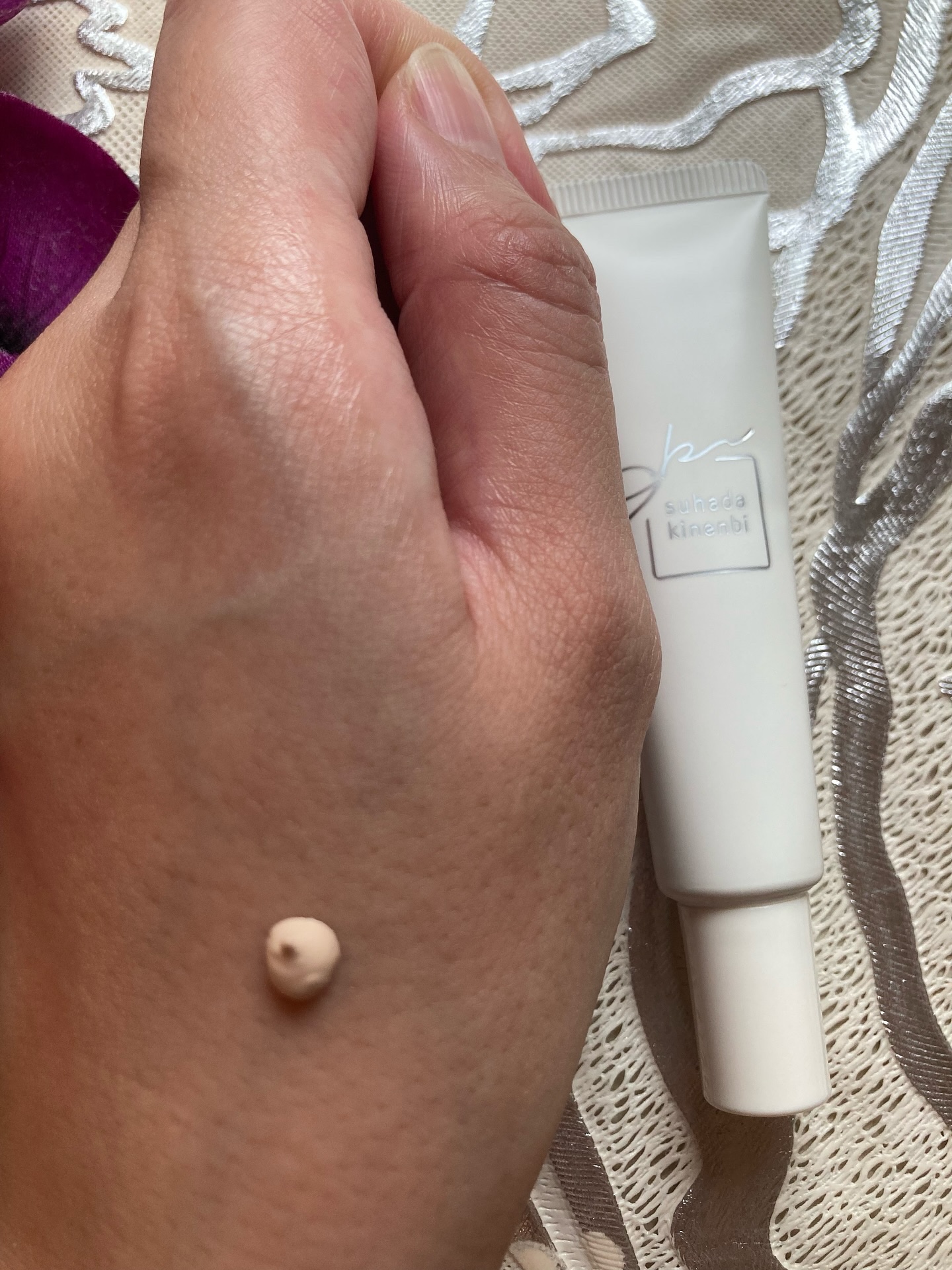 素肌記念日 薬用スキンケアコンシーラー ACホワイト【医薬部外品】/素肌記念日/クリームコンシーラーを使ったクチコミ（3枚目）