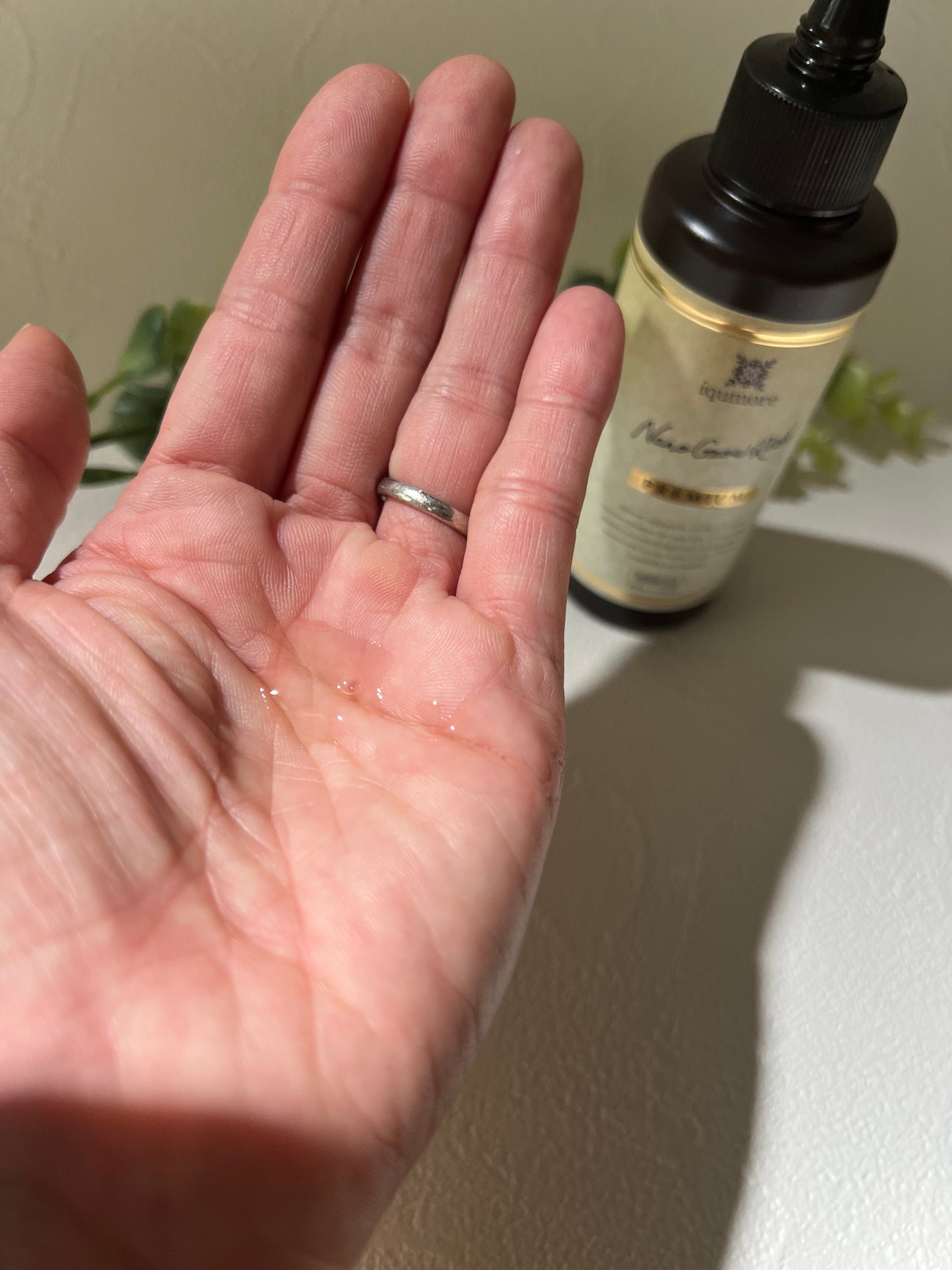 イクモアナノグロウリッチプレミアム/iqumore/頭皮ローションを使ったクチコミ(4枚目)