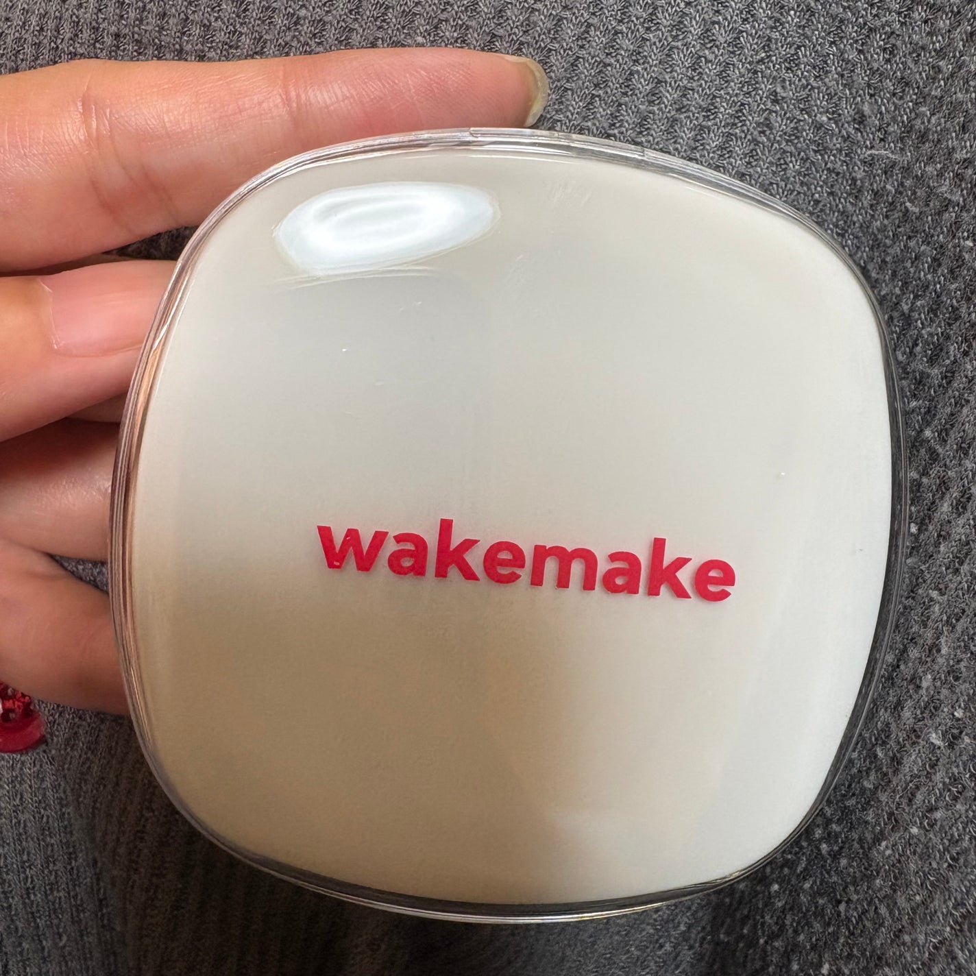 シームレスウェアクッション/wakemake/クッションファンデーションを使ったクチコミ(2枚目)