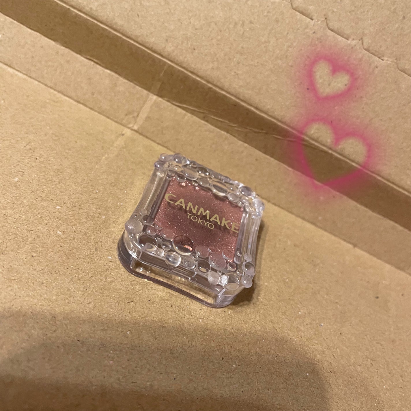 胃痛オバケ🍂 on LIPS 「ジュエリーみたいなキラッキラのラメがかわいい、ザクザク系のラメ..」(1枚目)