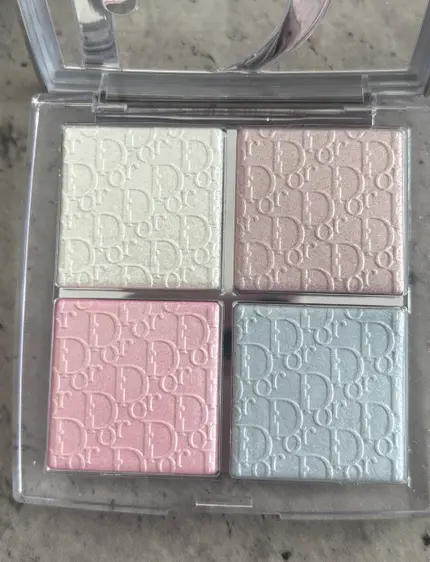 バックステージ グロウ マキシマイザー パレット/Dior/ハイライトを使ったクチコミ(3枚目)