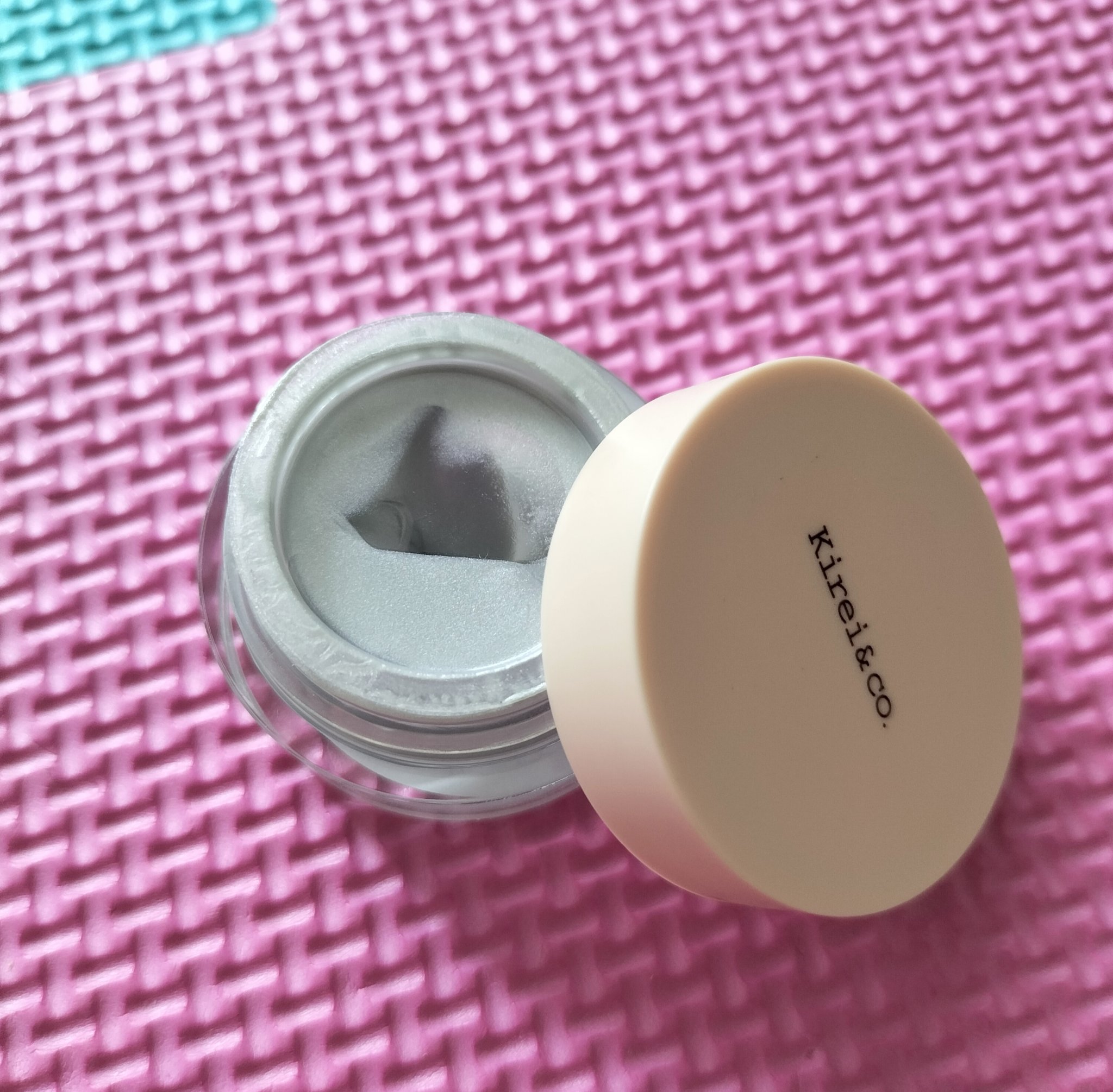 マルチグロウハイライター L3 オーロラブルー/Kirei&co./クリームハイライトを使ったクチコミ（1枚目）