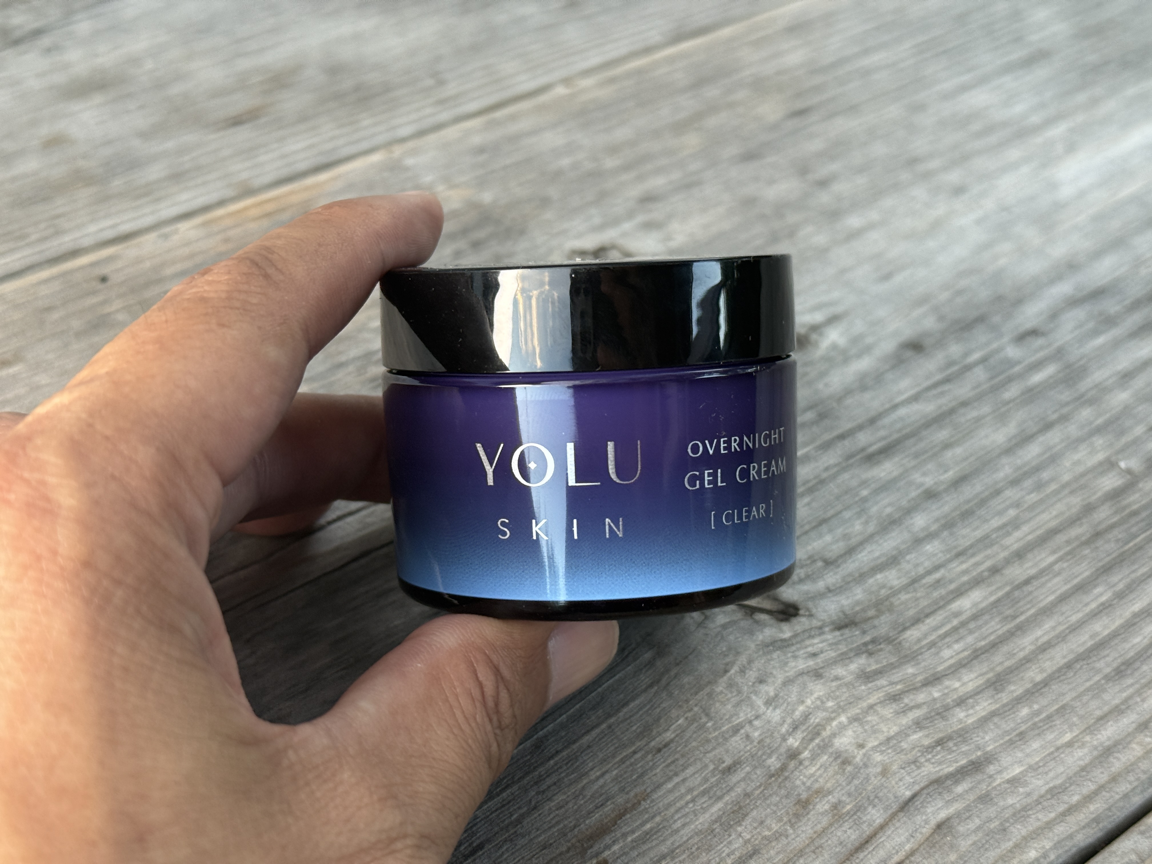 ヨル スキン オーバーナイトジェルクリーム クリア/YOLU/フェイスクリームを使ったクチコミ（2枚目）