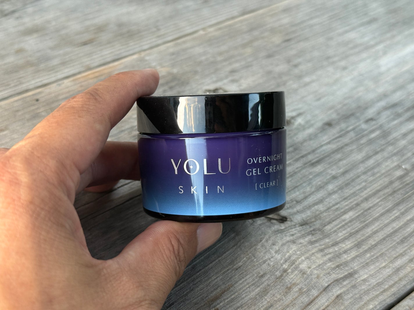 ヨル スキン オーバーナイトジェルクリーム クリア/YOLU/フェイスクリームを使ったクチコミ(2枚目)