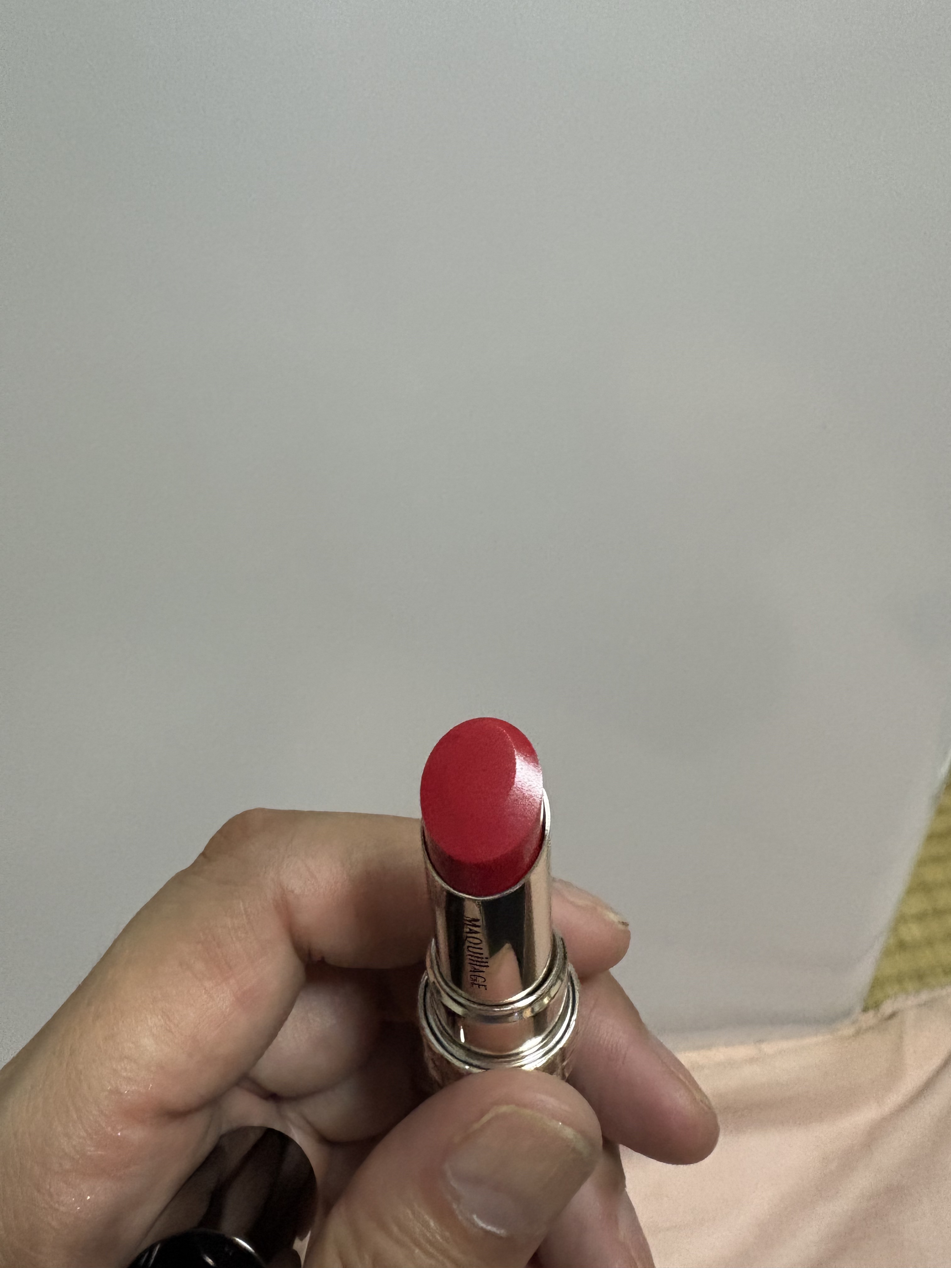 ドラマティックエッセンスルージュ RD401/マキアージュ/口紅を使ったクチコミ（1枚目）