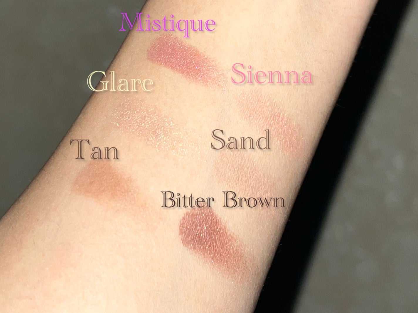 ストロビングフェイスキューブ/TWO SLASH FOUR/ハイライトを使ったクチコミ(2枚目)